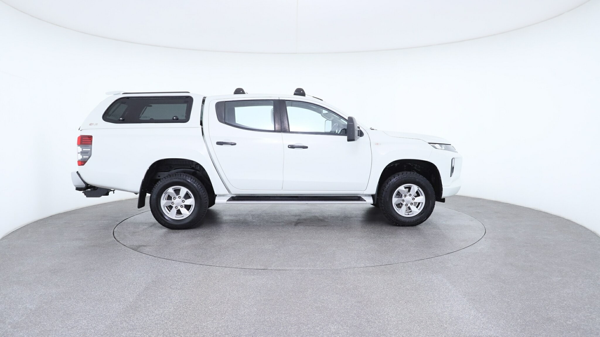 Mitsubishi Triton image 4
