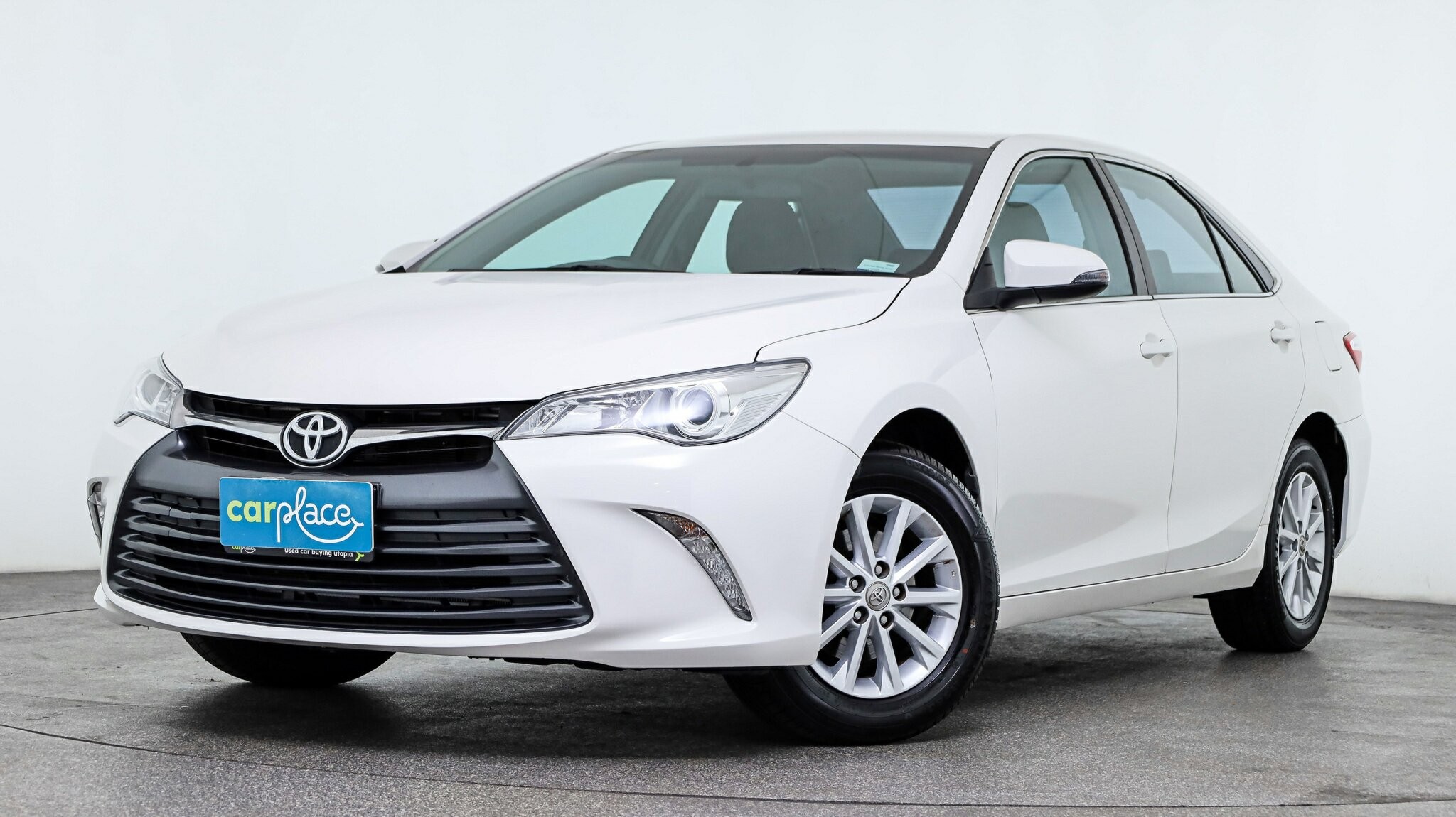 Toyota Camry image 1