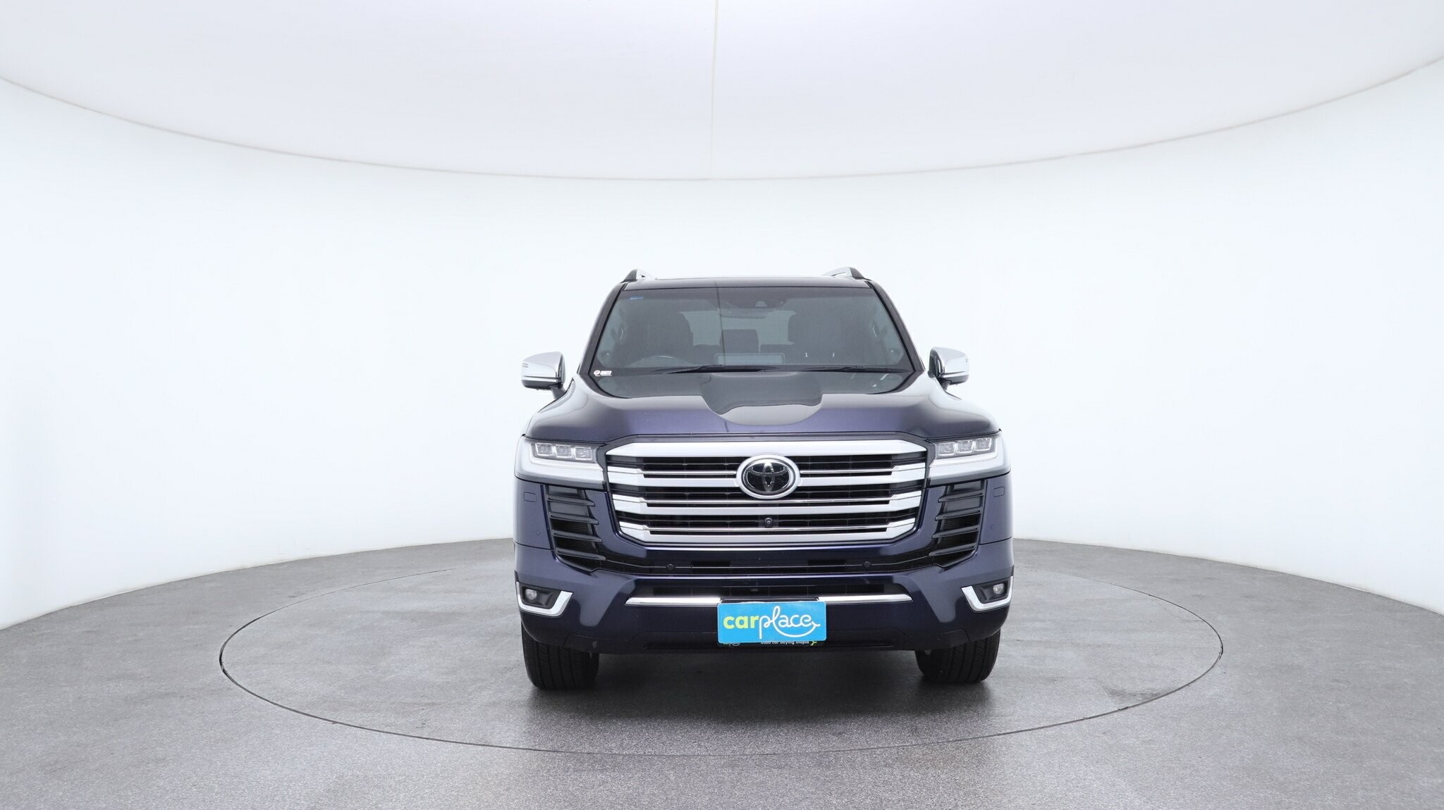 Toyota Landcruiser image 2