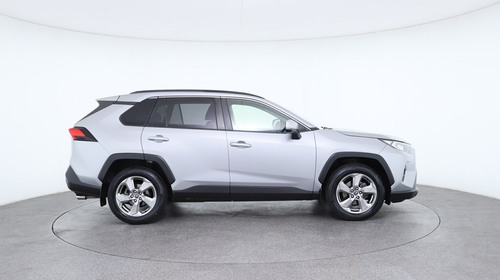Toyota Rav4 image 4