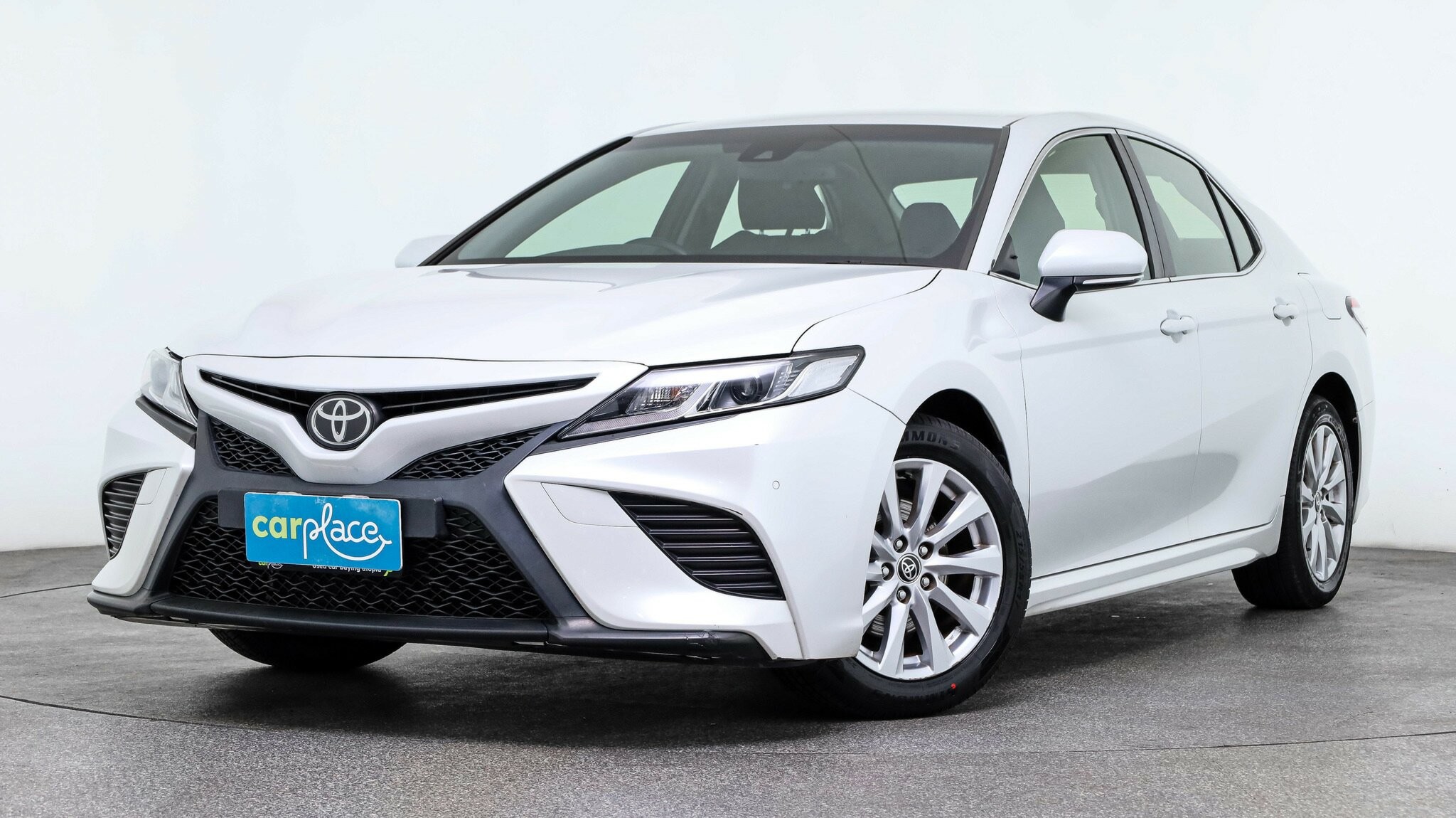 Toyota Camry image 1