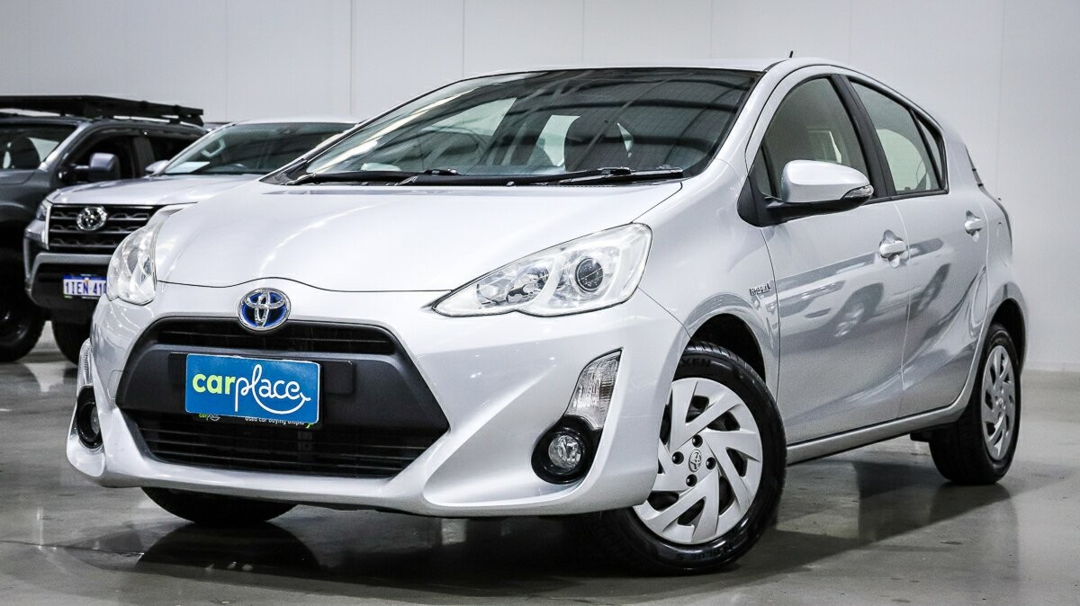 Toyota Prius C image 1