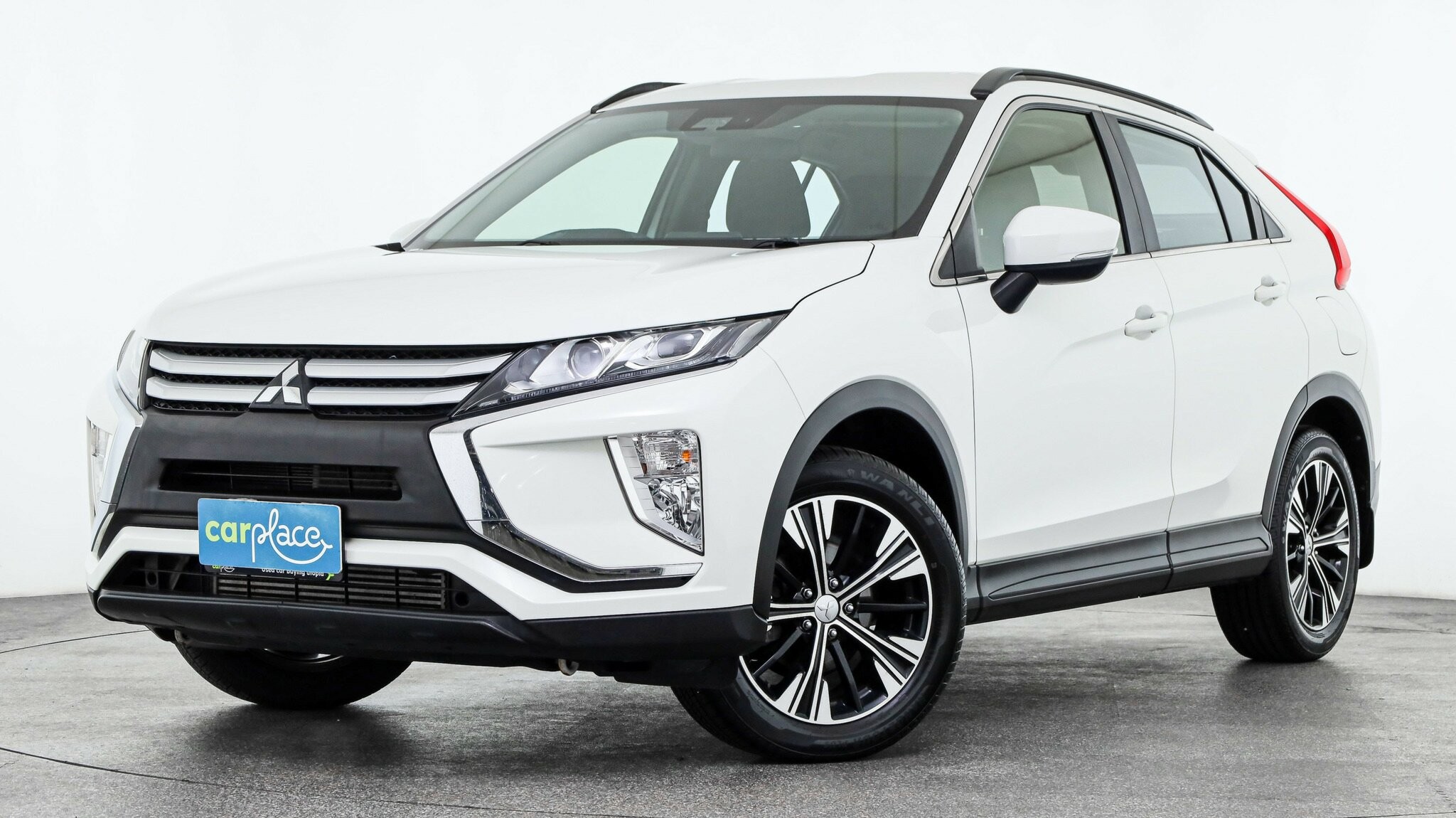 Mitsubishi Eclipse Cross image 1