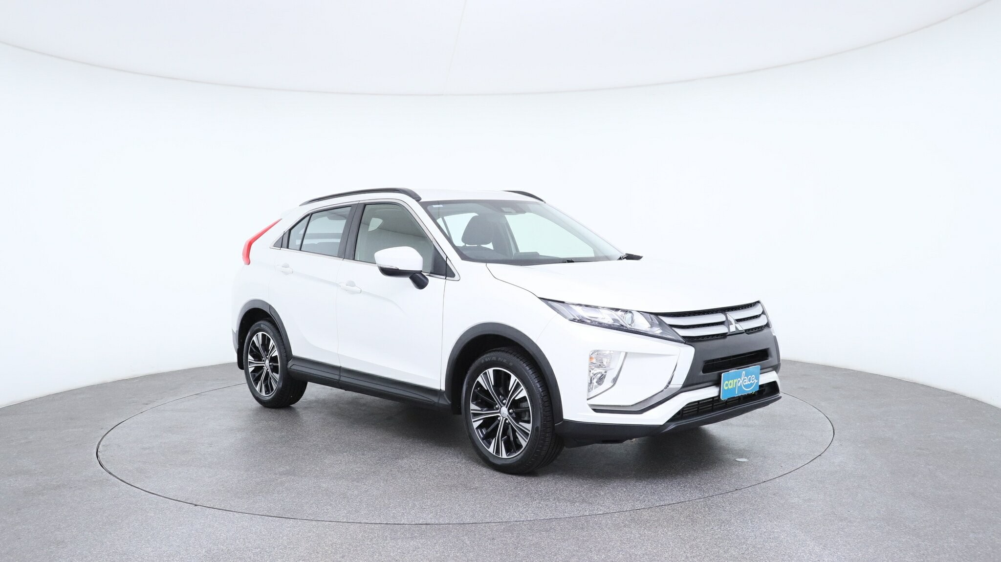 Mitsubishi Eclipse Cross image 3