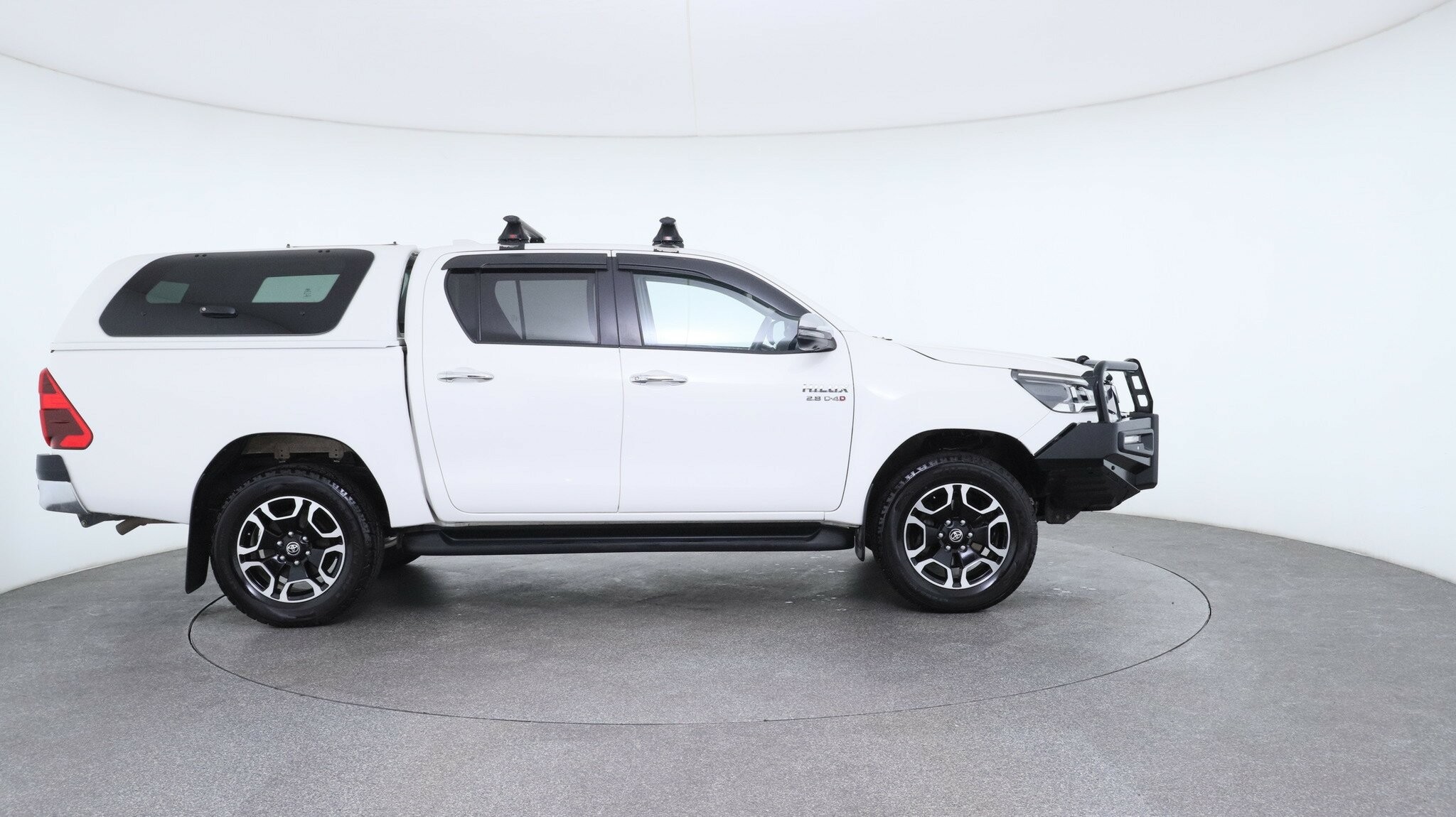 Toyota Hilux image 3