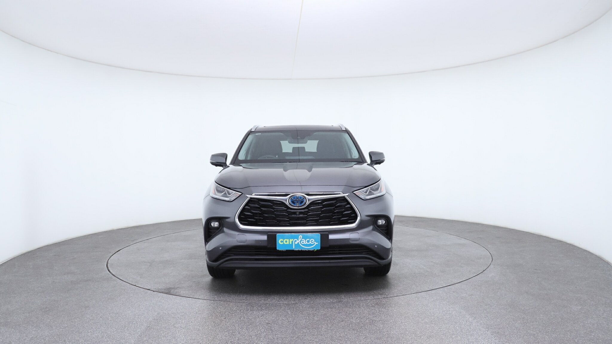 Toyota Kluger image 2
