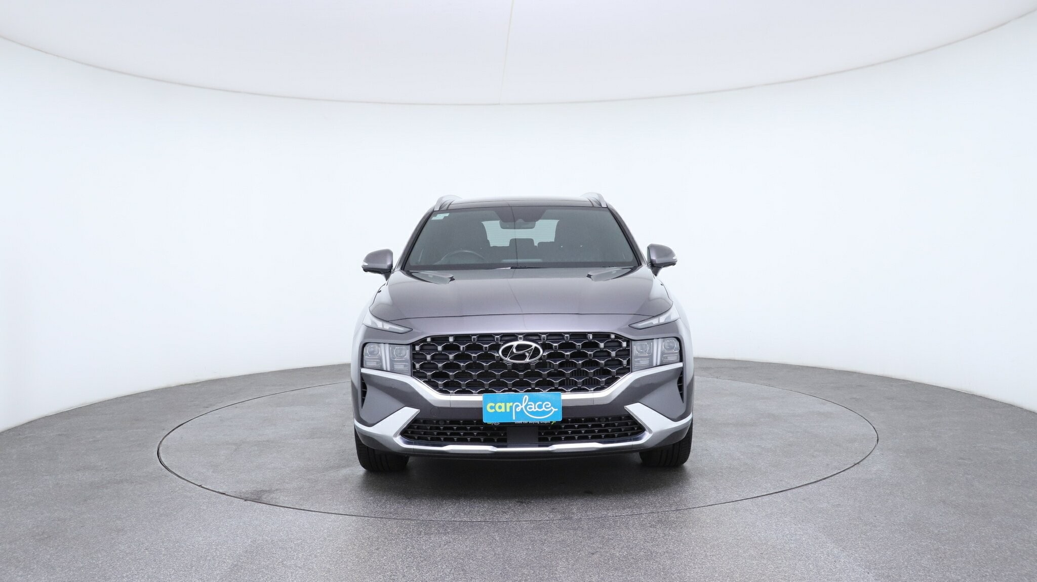 Hyundai Santa Fe image 2