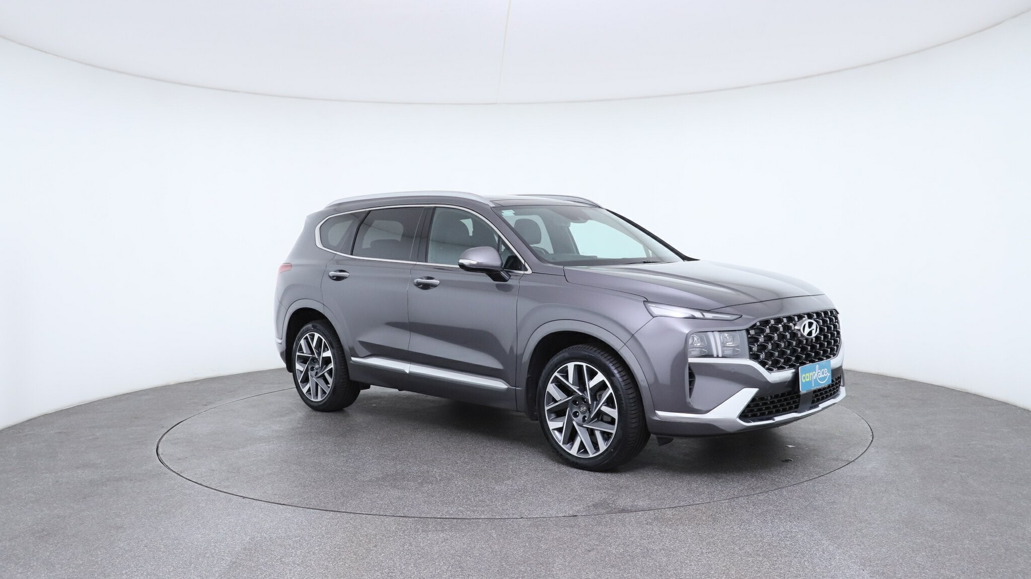 Hyundai Santa Fe image 3
