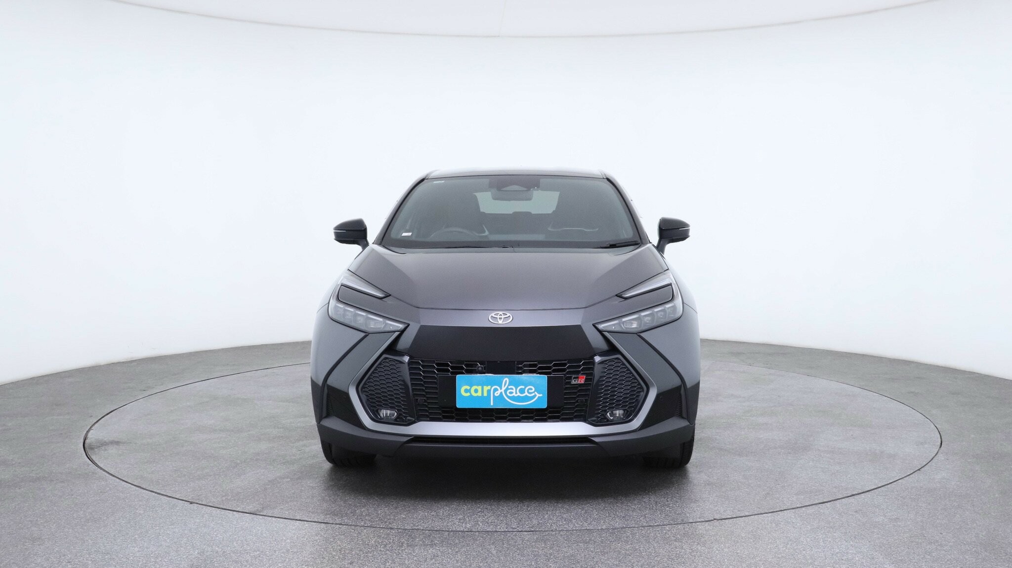 Toyota C-hr image 2