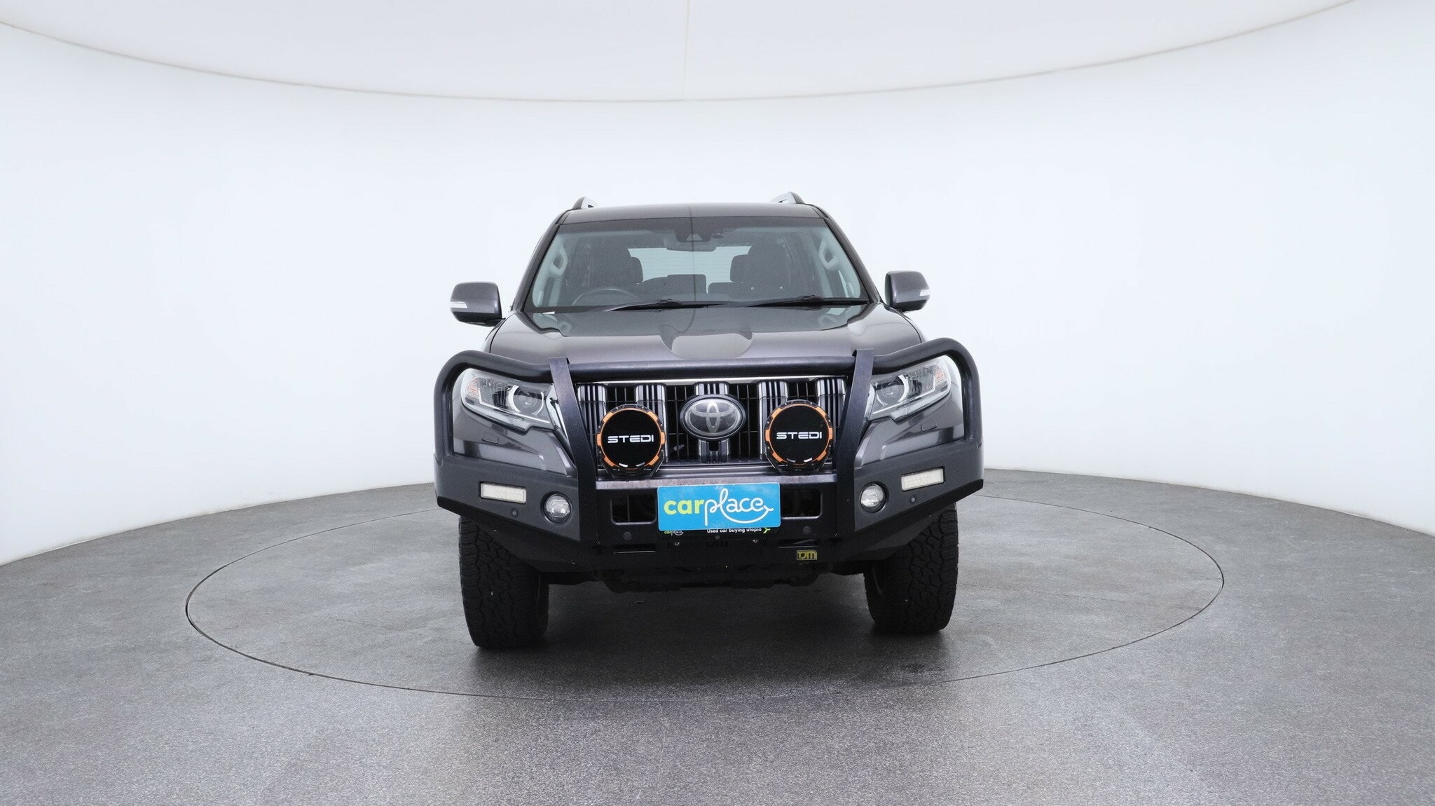 Toyota Landcruiser Prado image 2