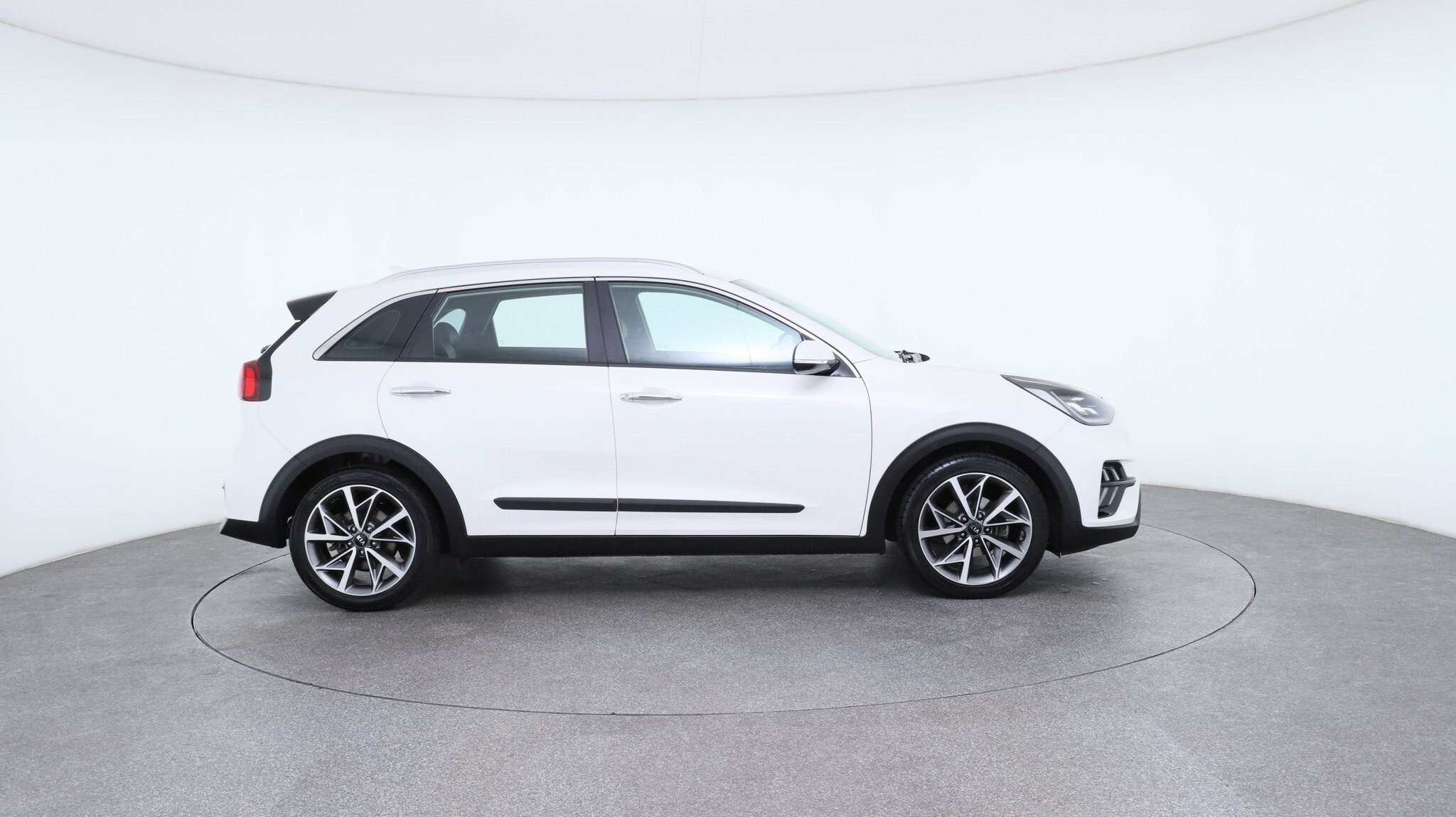 Kia Niro image 4