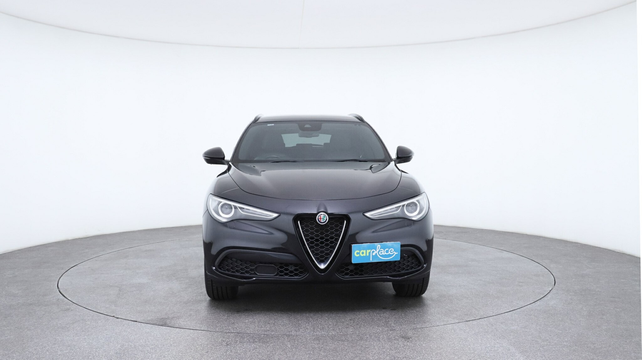 Alfa Romeo Stelvio image 3
