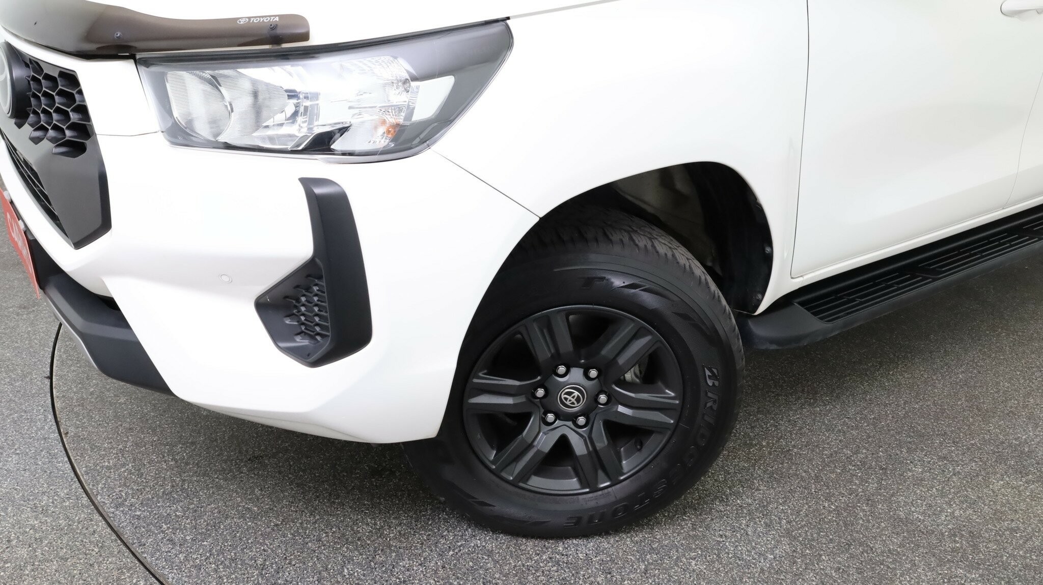 Toyota Hilux image 3