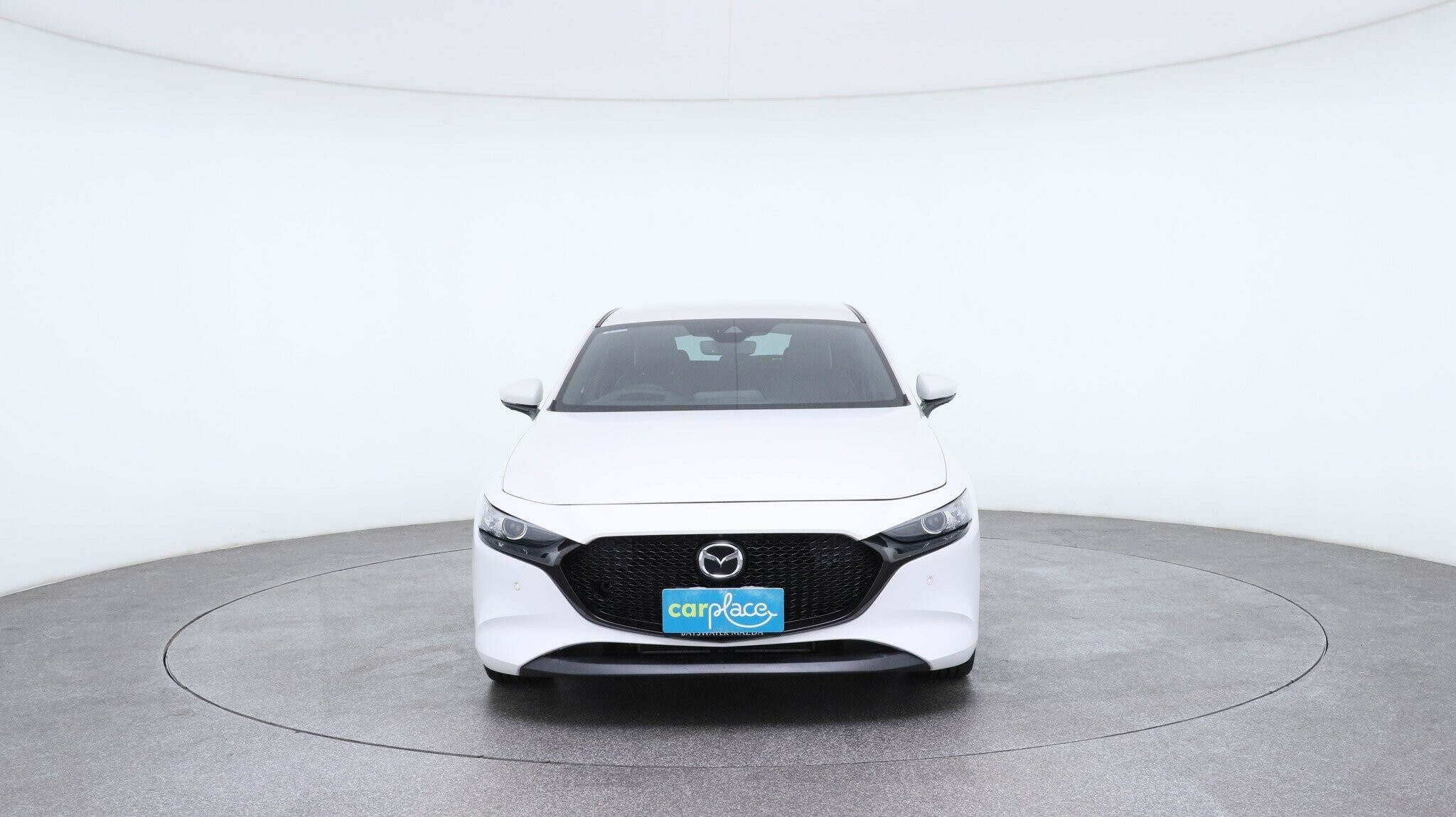 Mazda 3 image 2