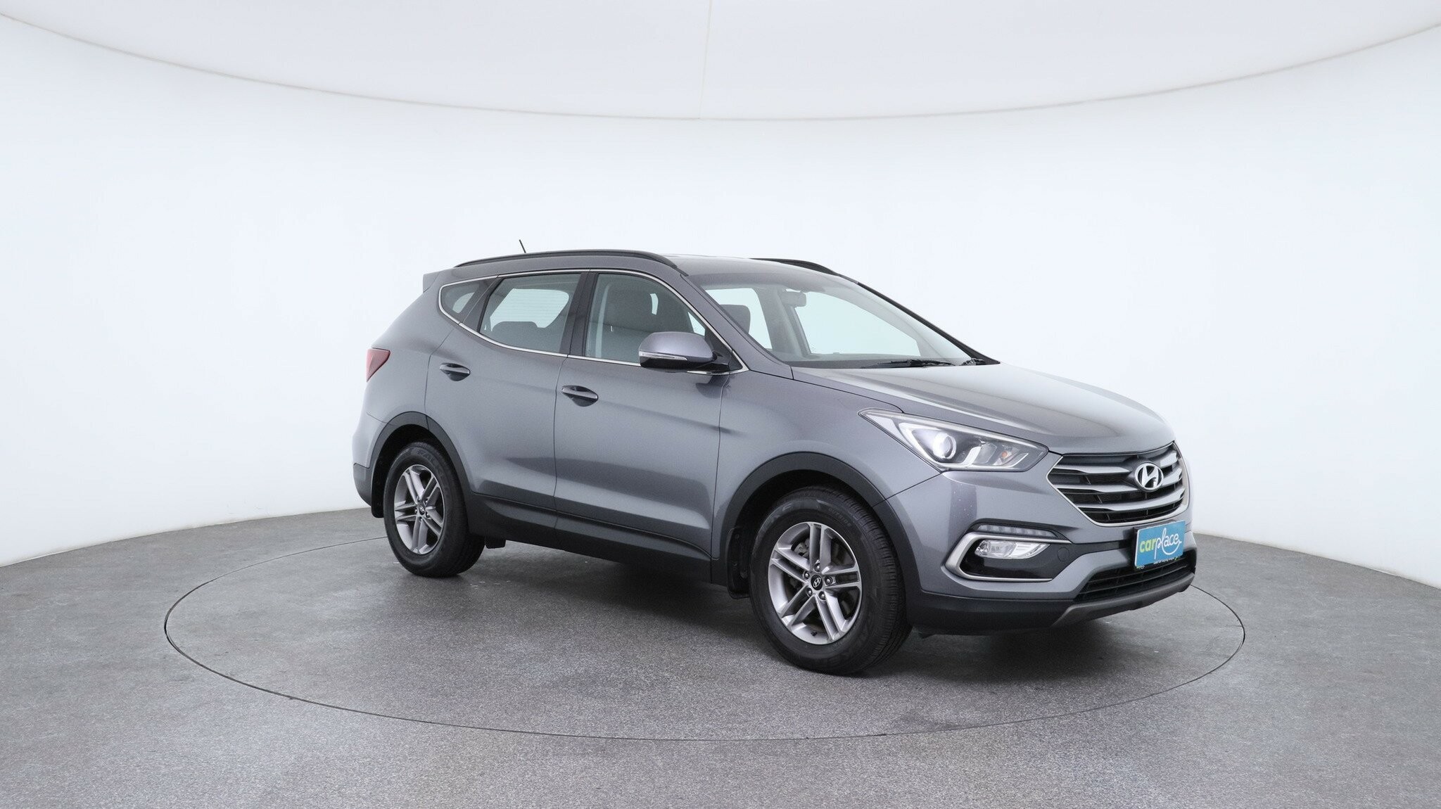 Hyundai Santa Fe image 3