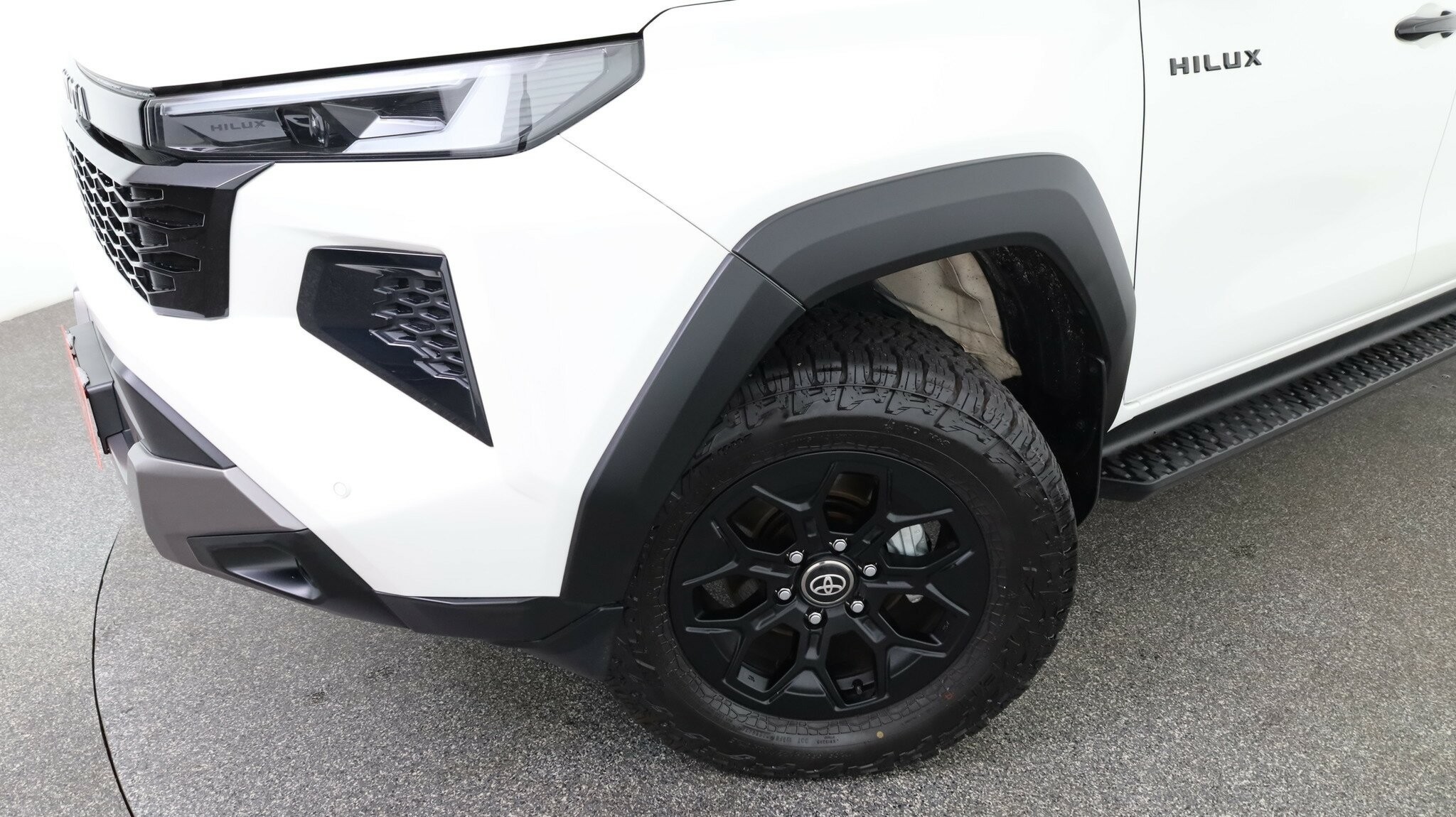 Toyota Hilux image 3