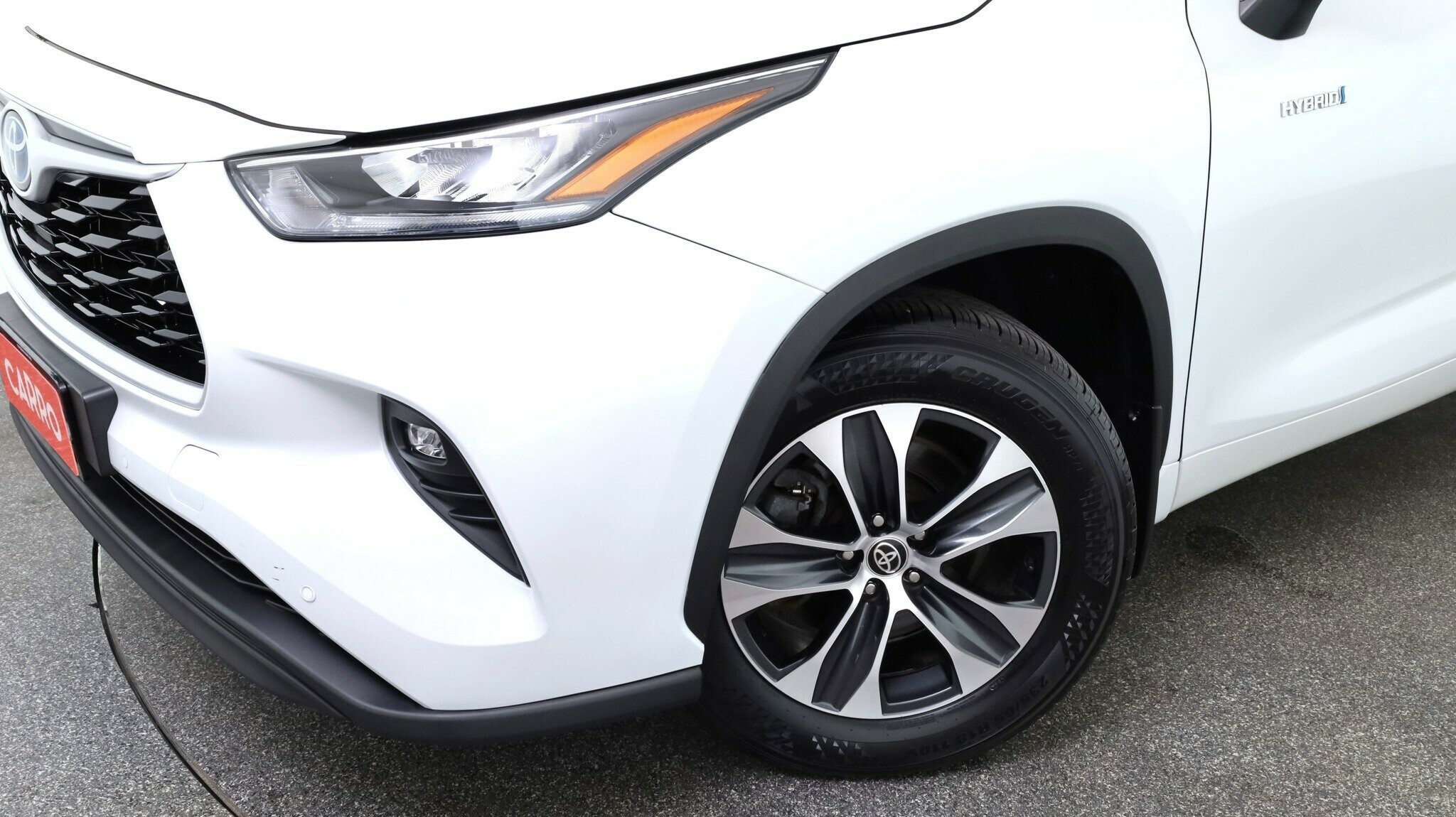 Toyota Kluger image 3