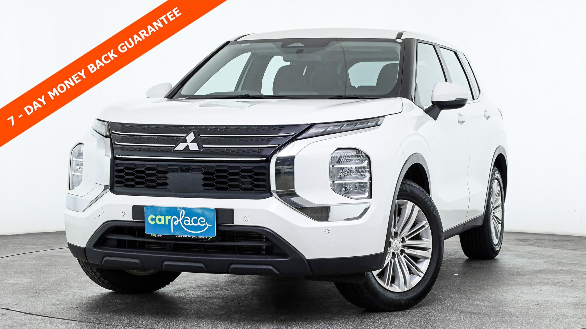 Mitsubishi Outlander image 1