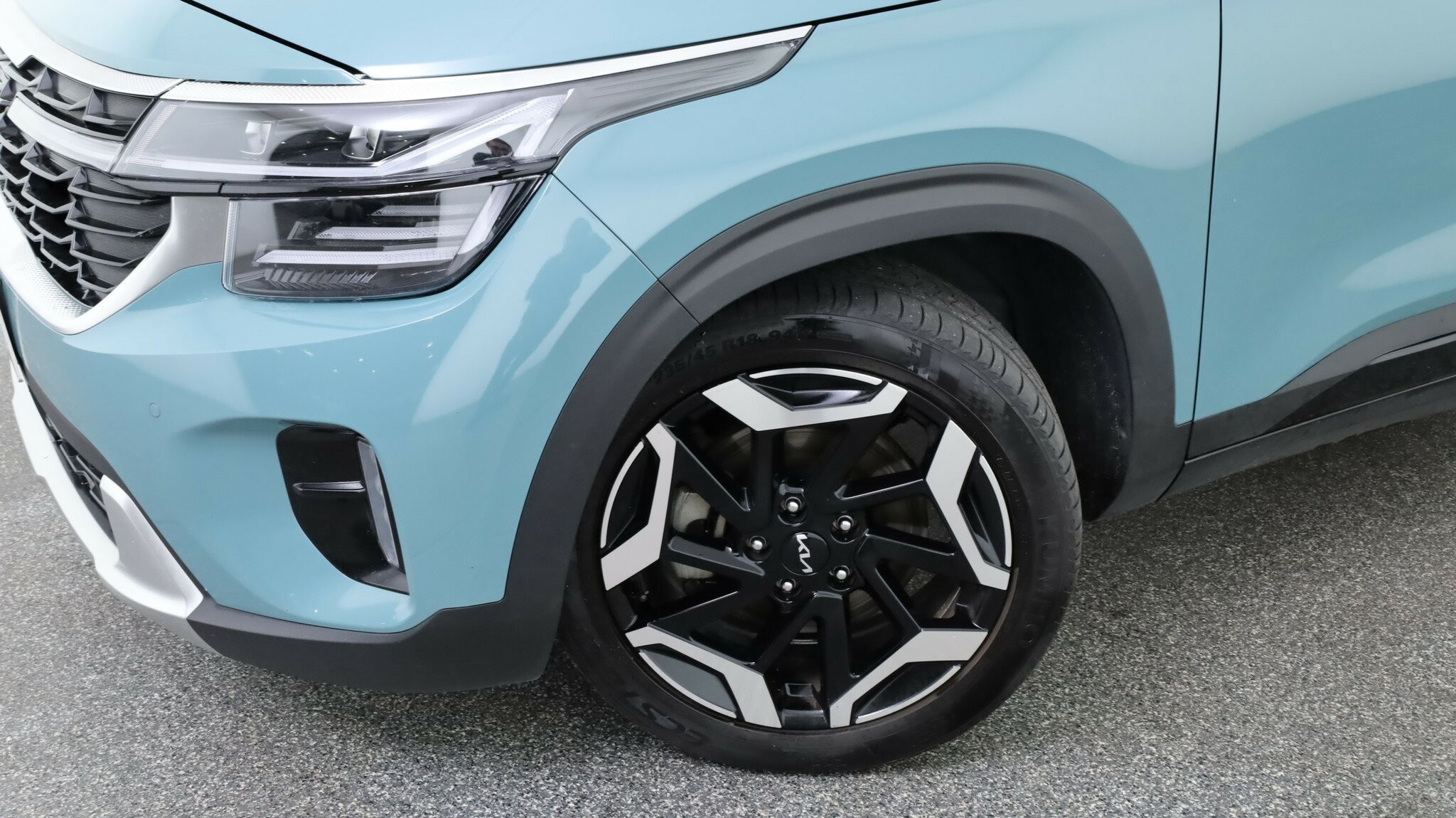 Kia Seltos image 3
