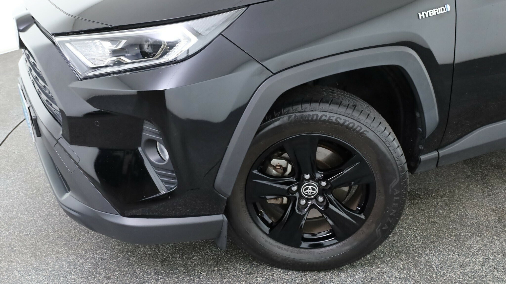 Toyota Rav4 image 3