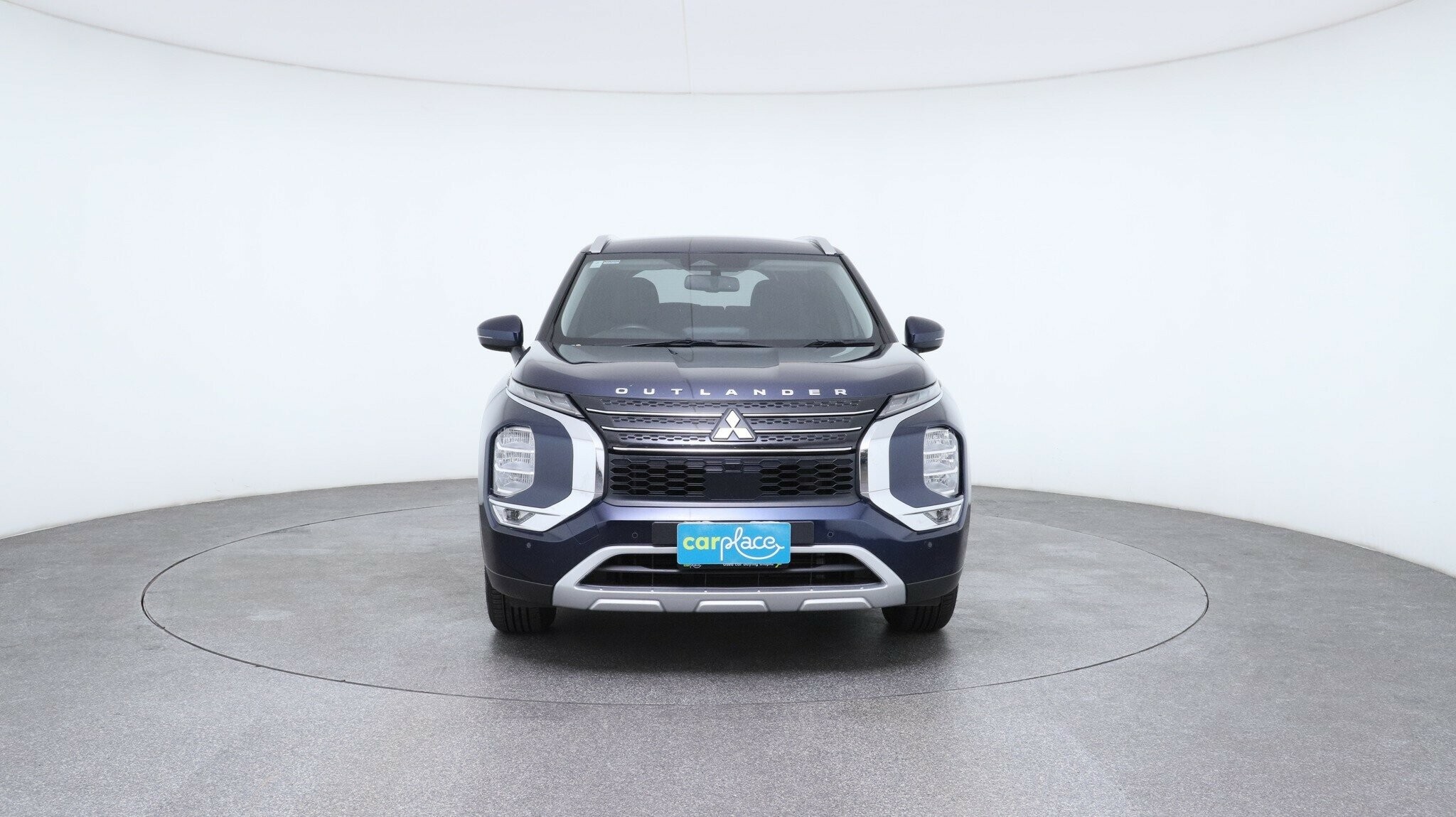 Mitsubishi Outlander image 4
