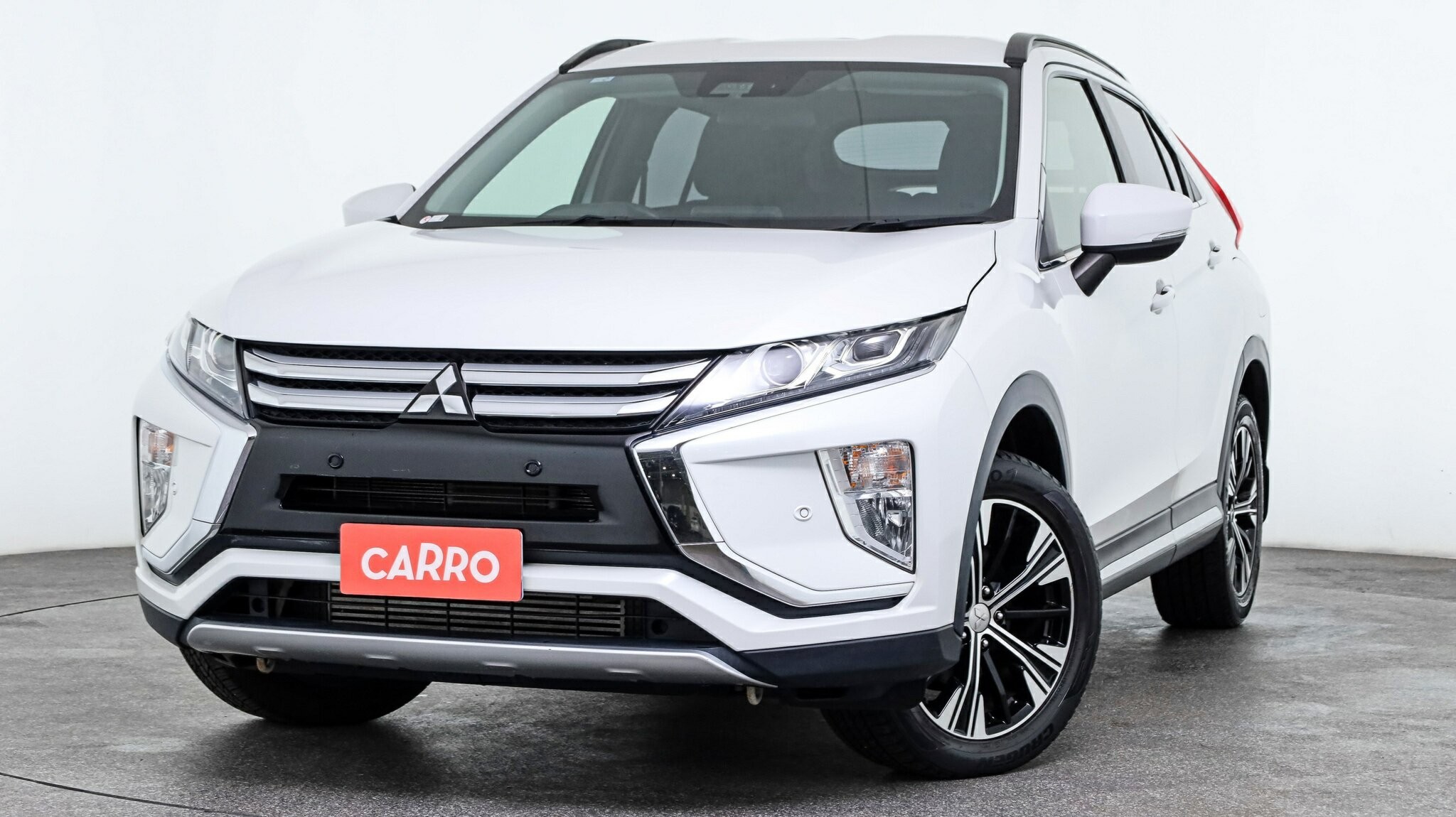 Mitsubishi Eclipse Cross image 2