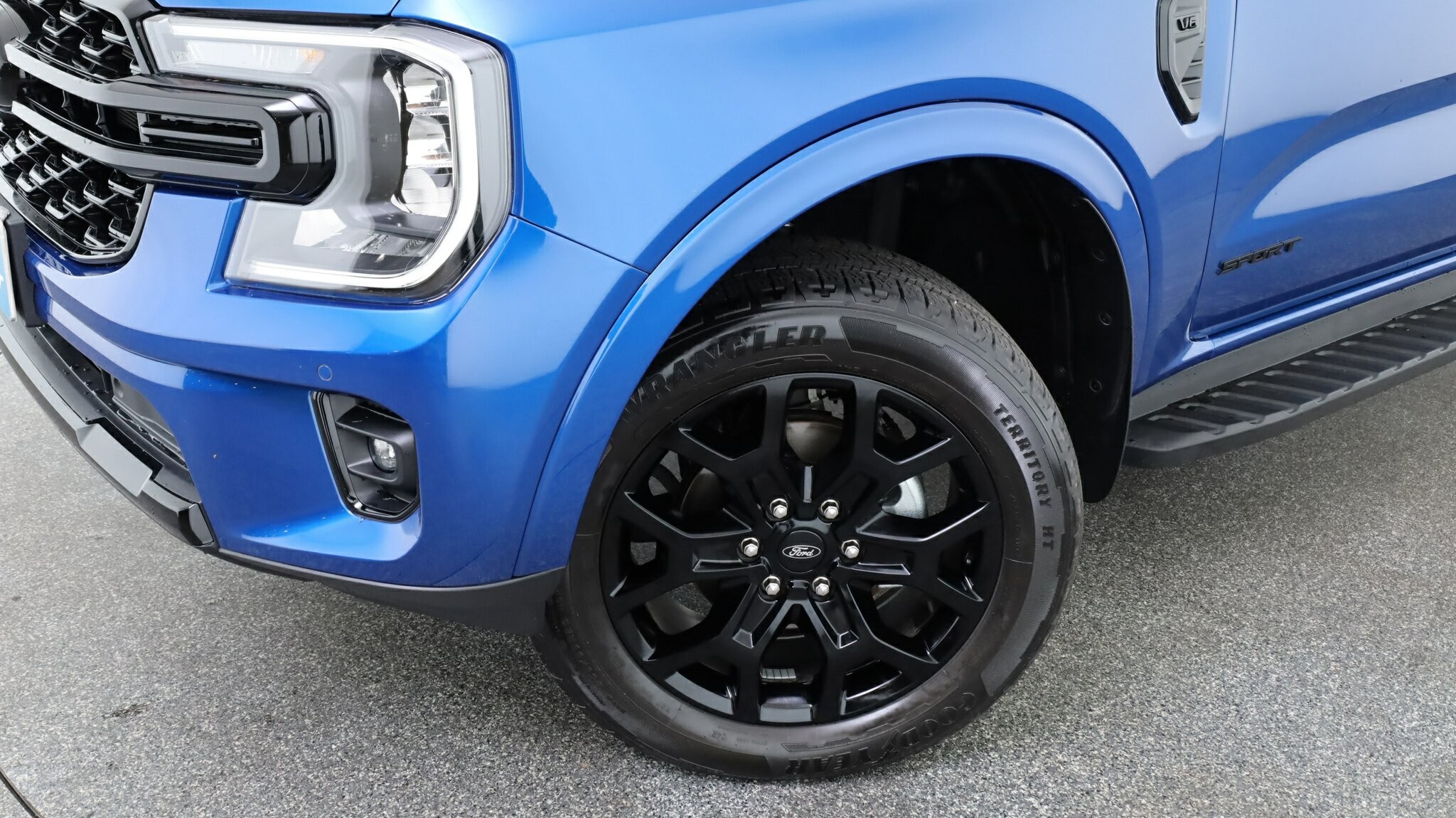 Ford Everest image 3