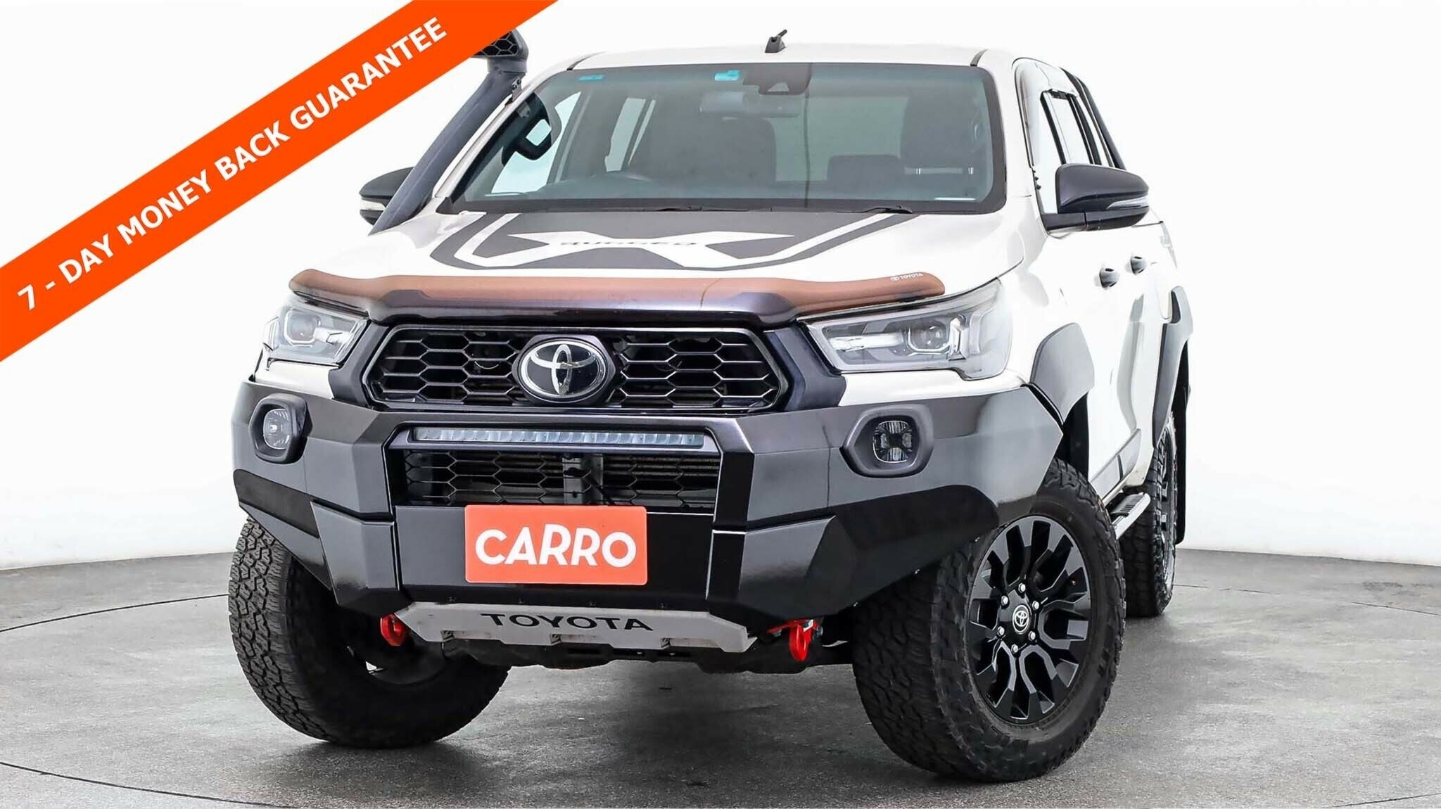 Toyota Hilux image 1