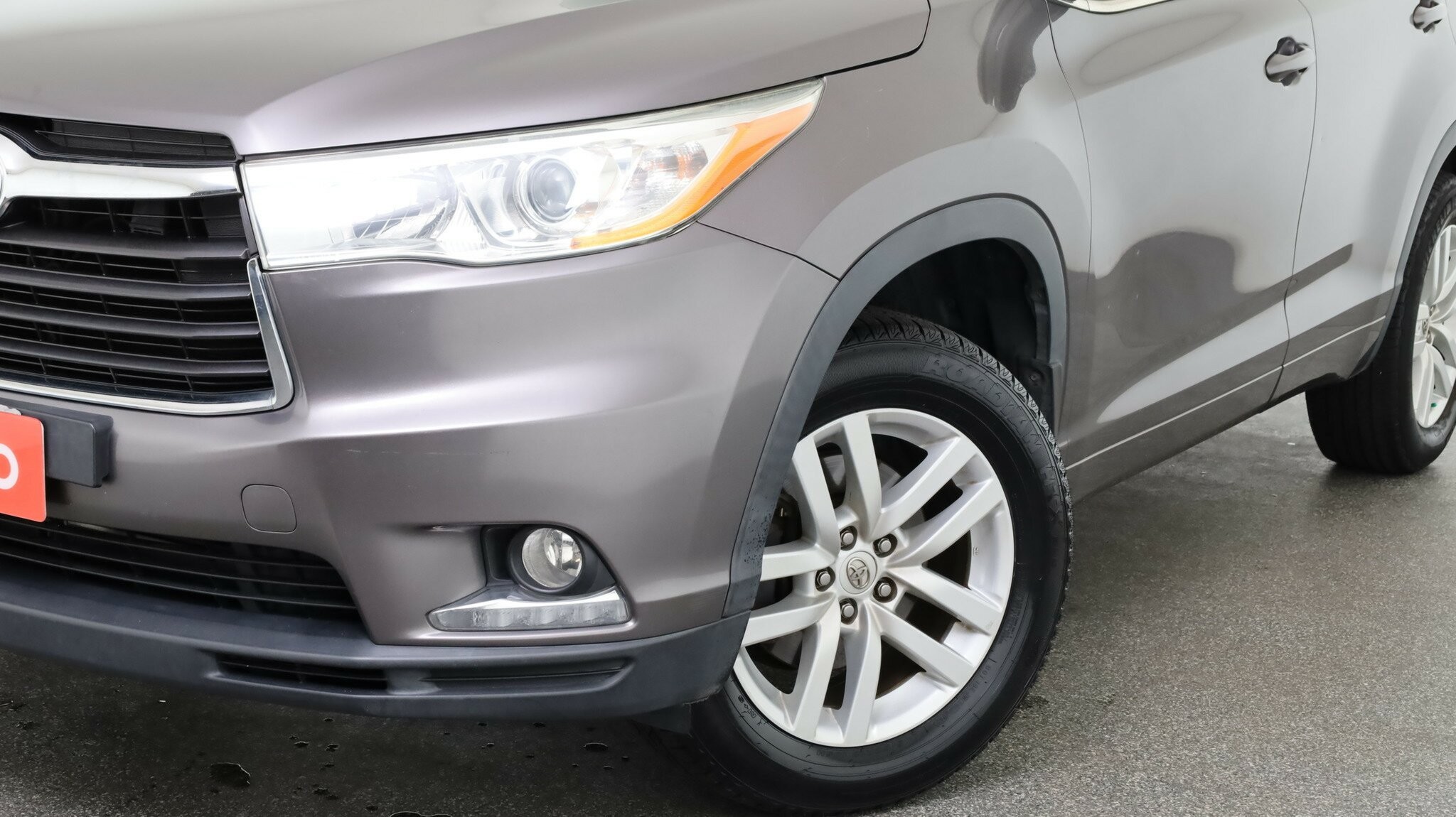 Toyota Kluger image 3