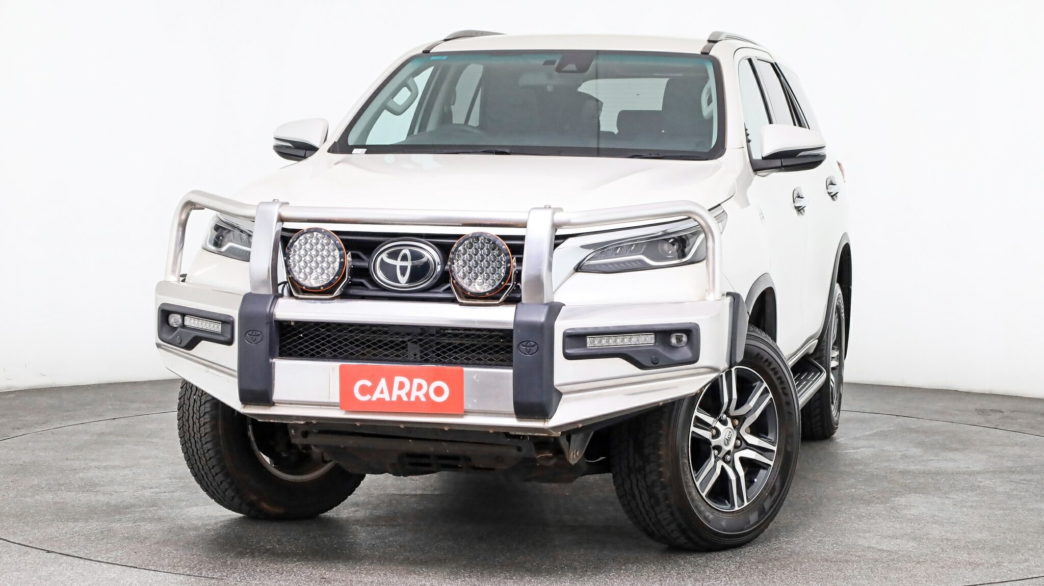 Toyota Fortuner image 2