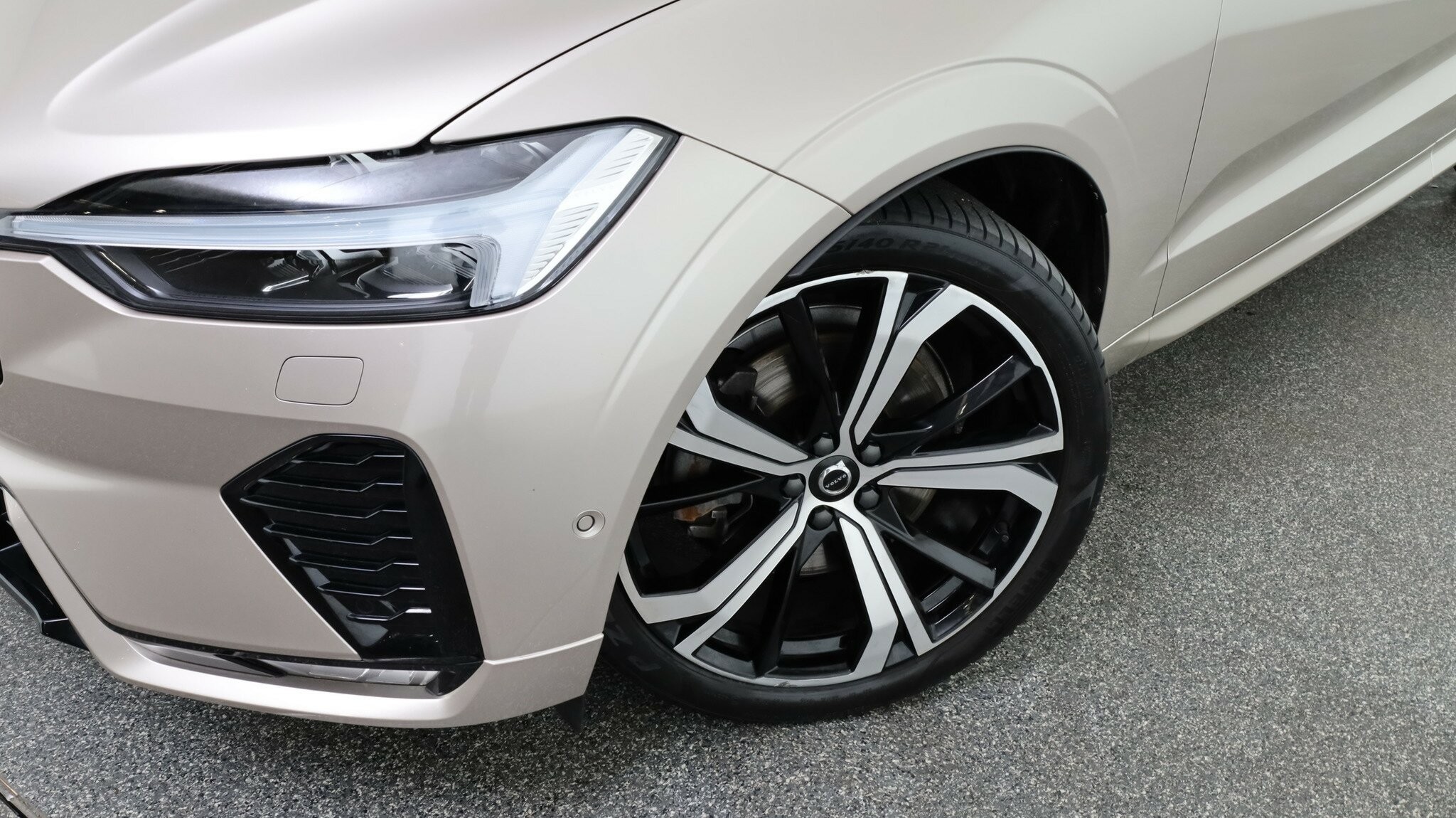 Volvo Xc60 image 3