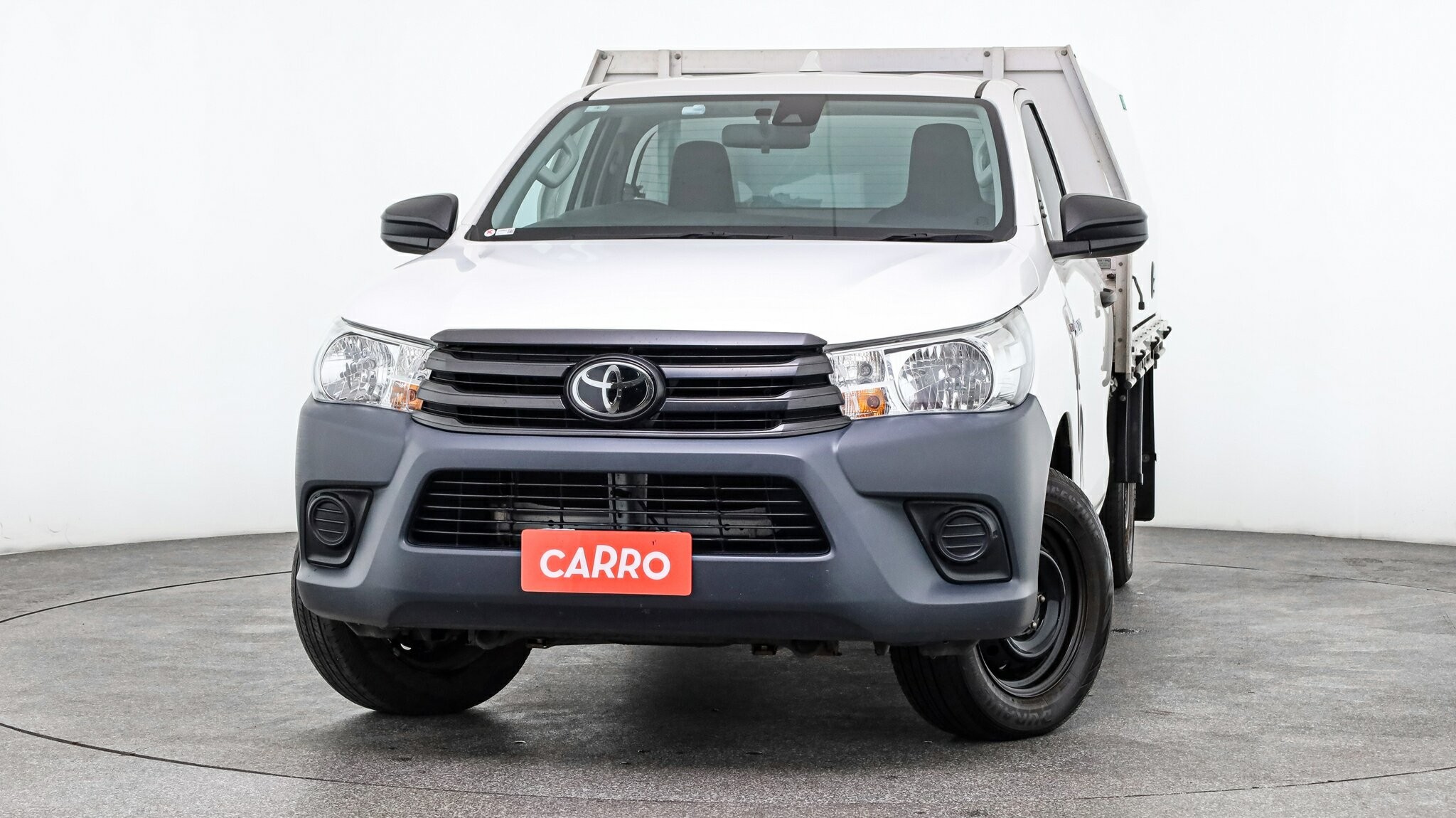 Toyota Hilux image 2