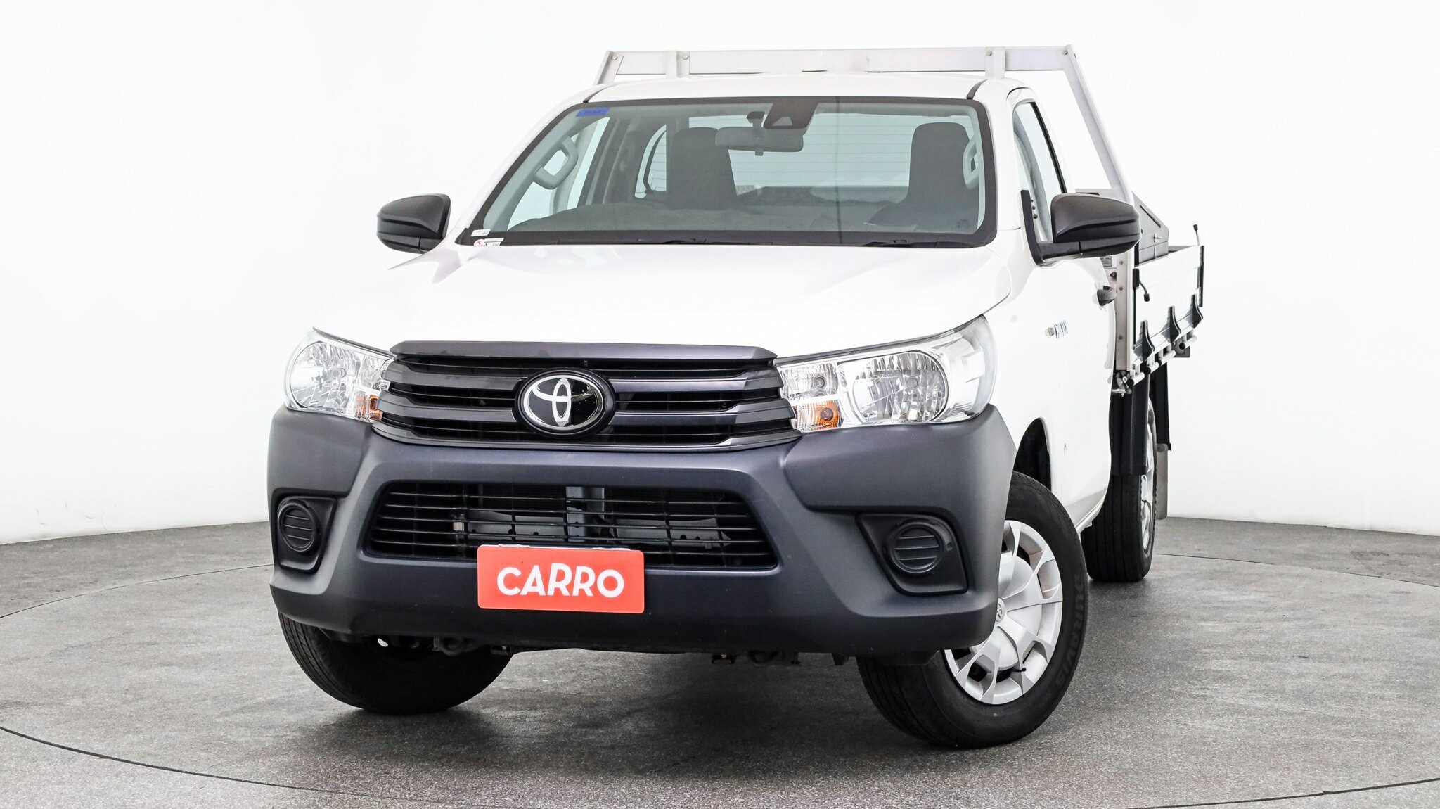 Toyota Hilux image 2