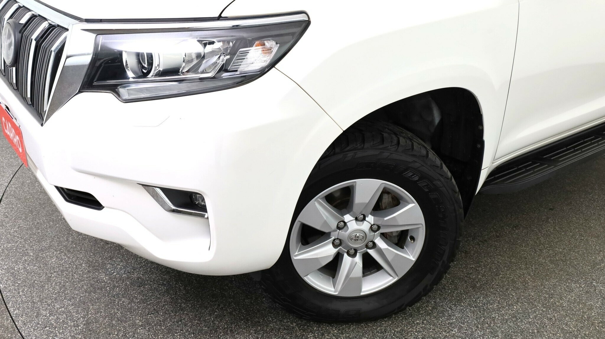 Toyota Landcruiser Prado image 3