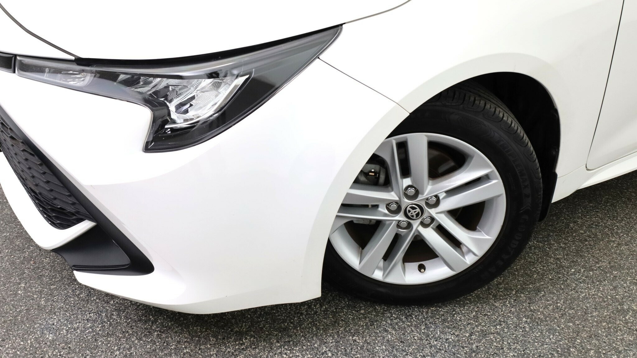 Toyota Corolla image 3
