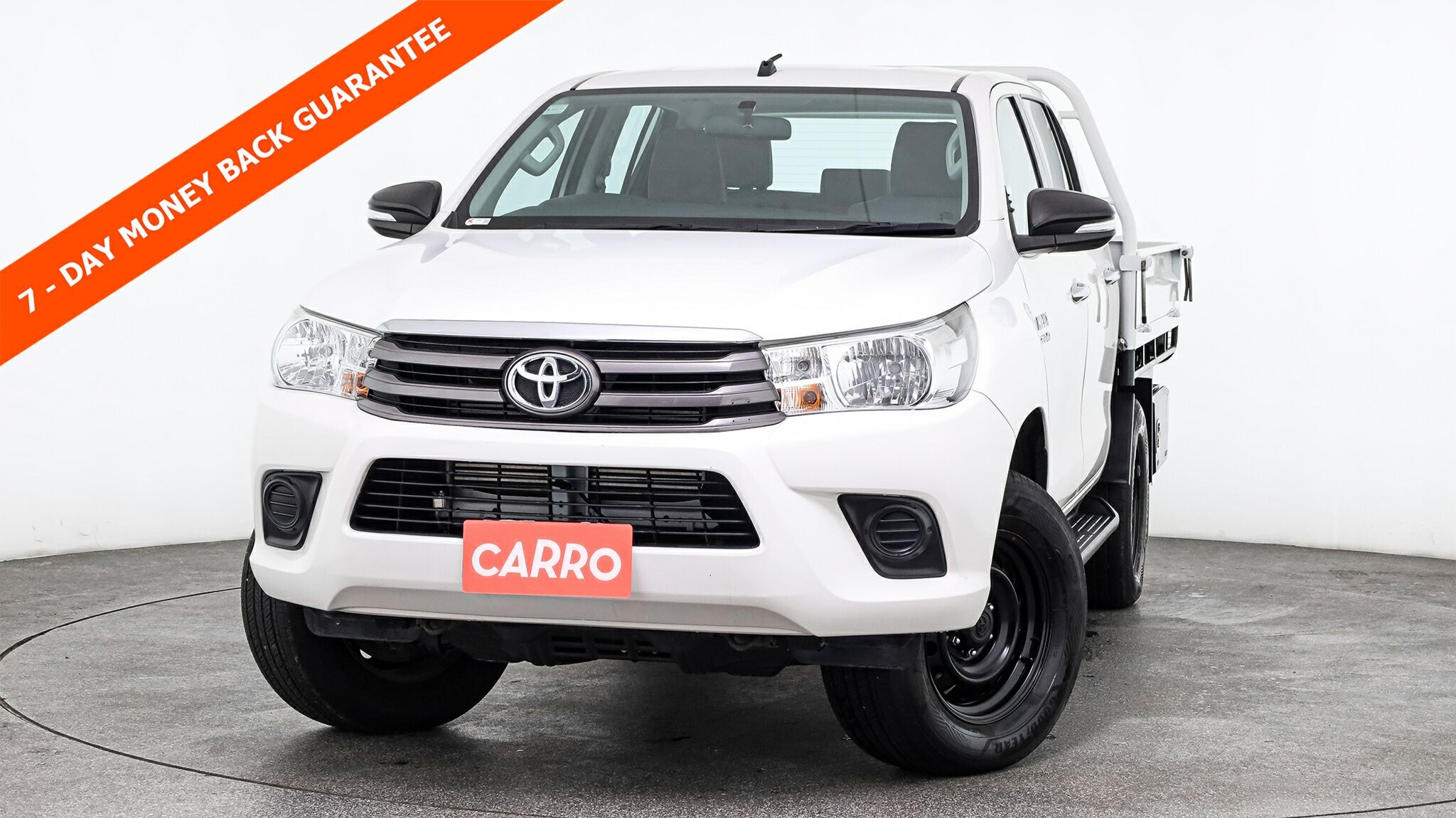 Toyota Hilux image 2