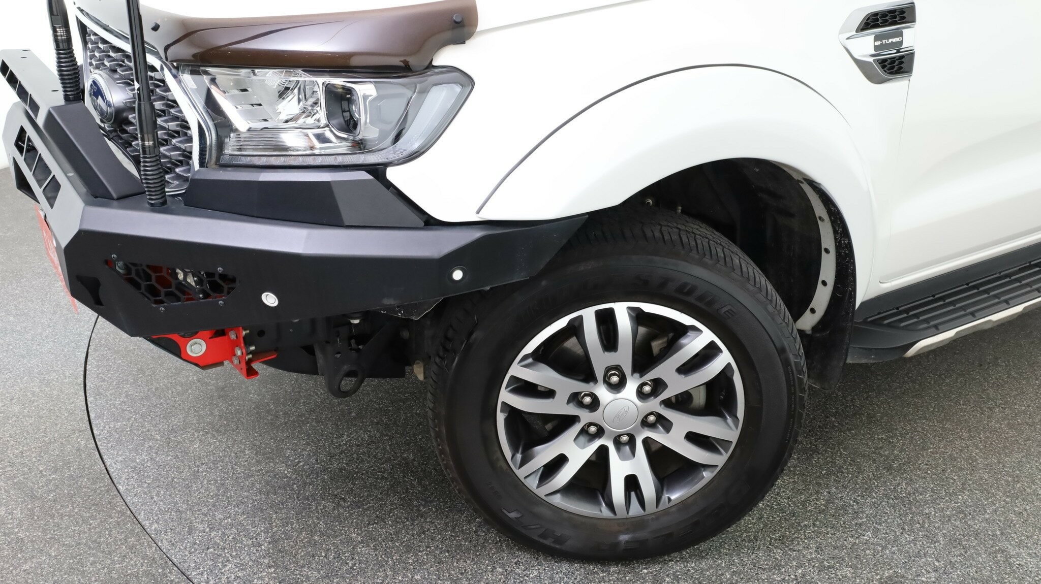 Ford Everest image 4