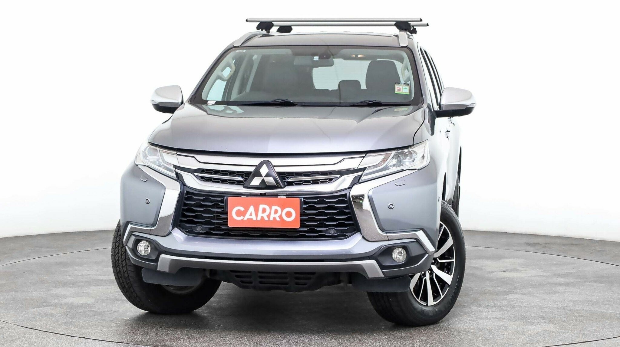 Mitsubishi Pajero Sport image 2