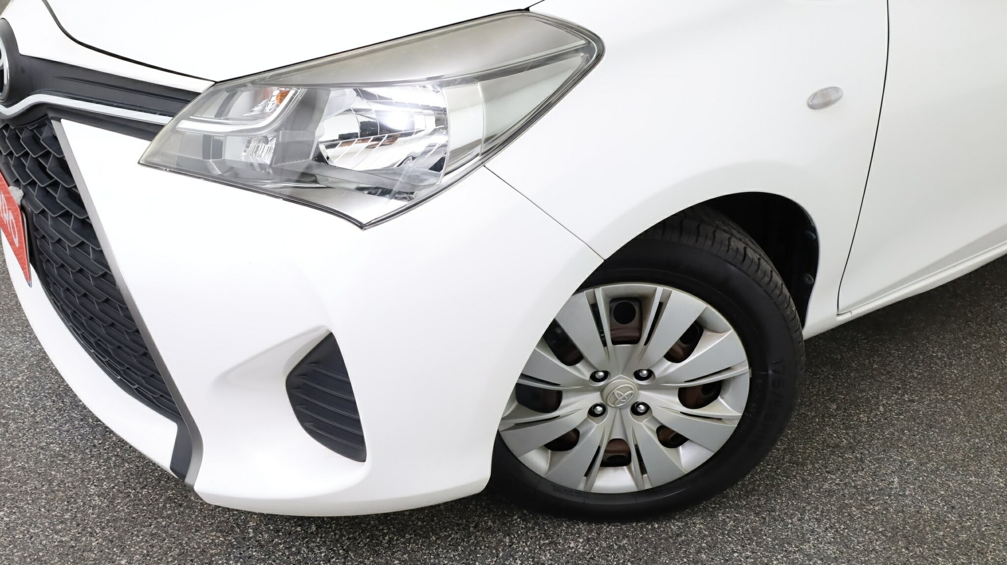 Toyota Yaris image 3