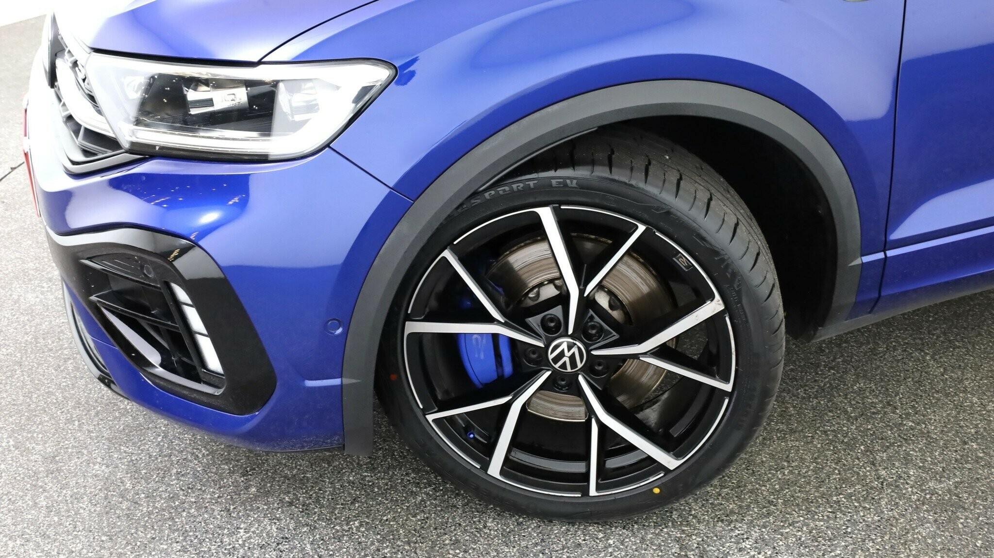 Volkswagen T-roc image 3