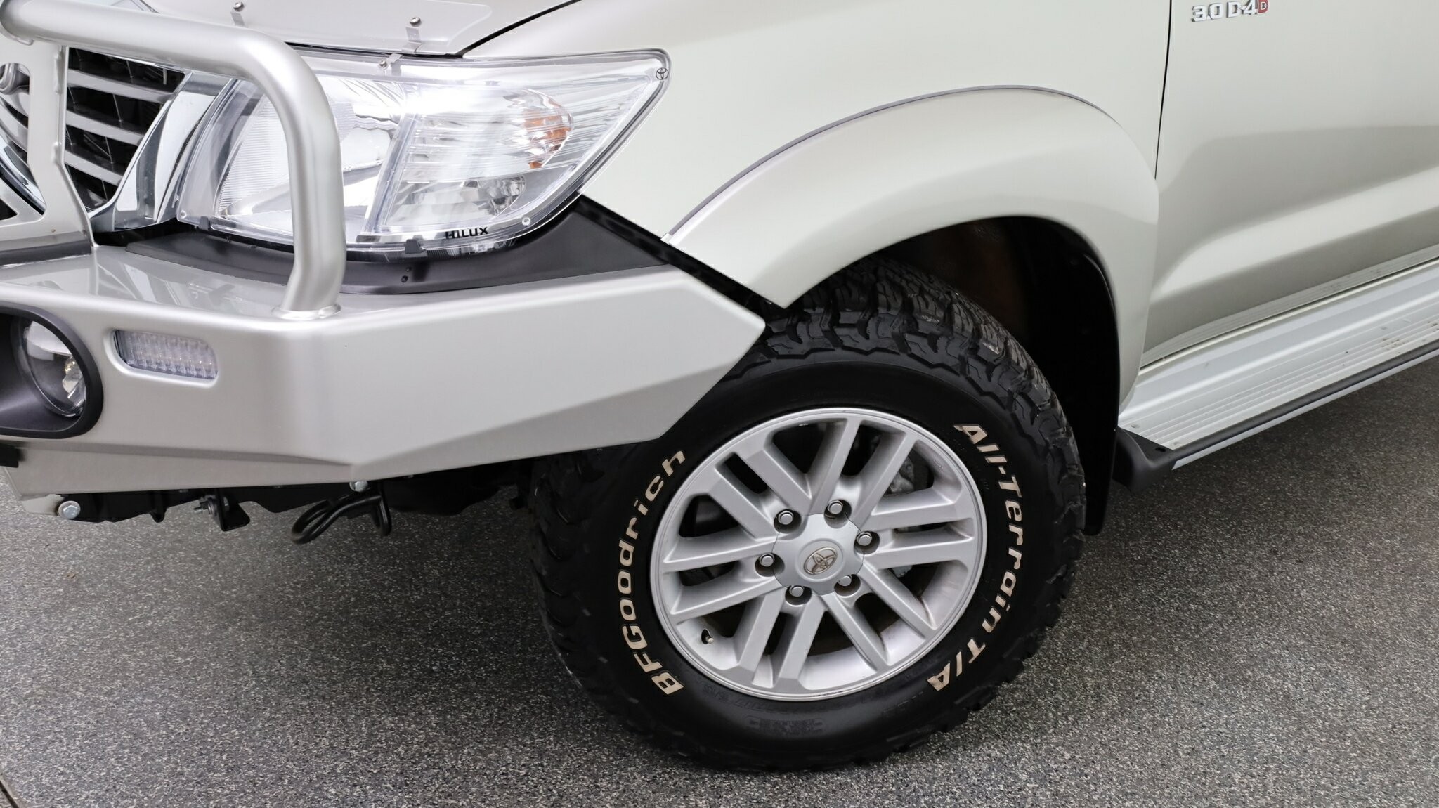 Toyota Hilux image 3
