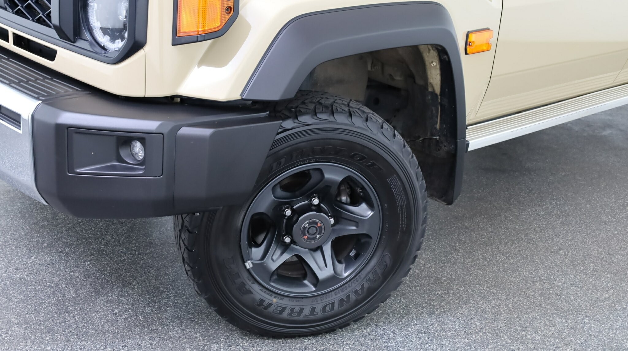 Toyota Landcruiser image 3