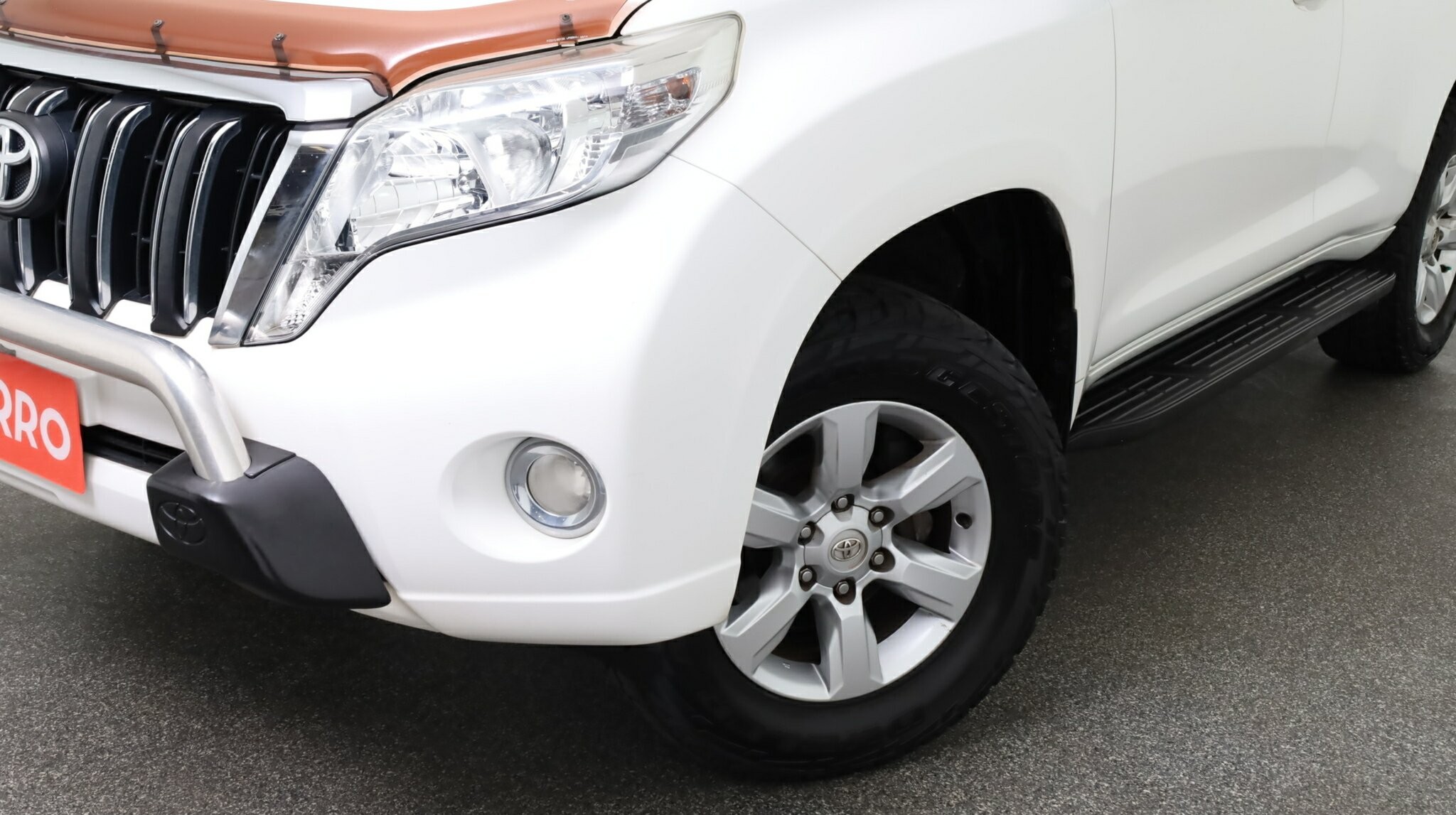 Toyota Landcruiser Prado image 3