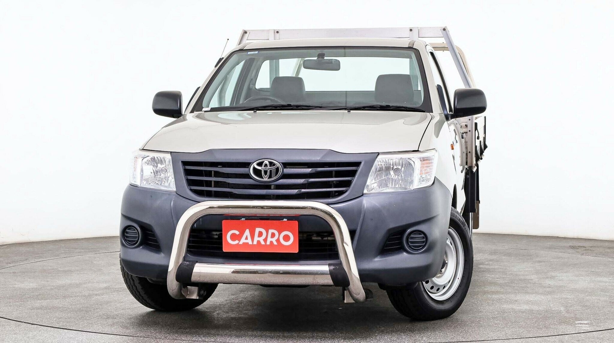 Toyota Hilux image 2