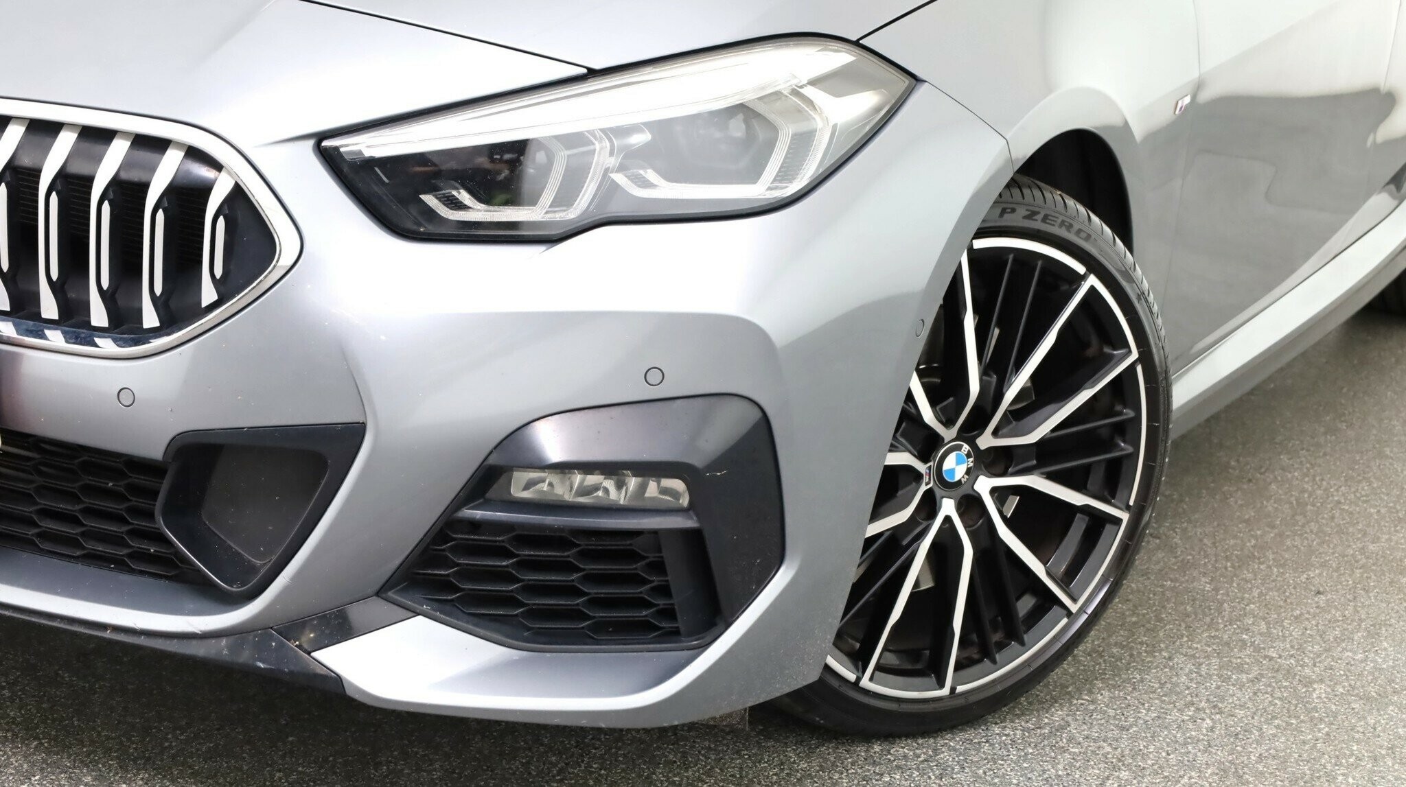 BMW 2 Series image 3