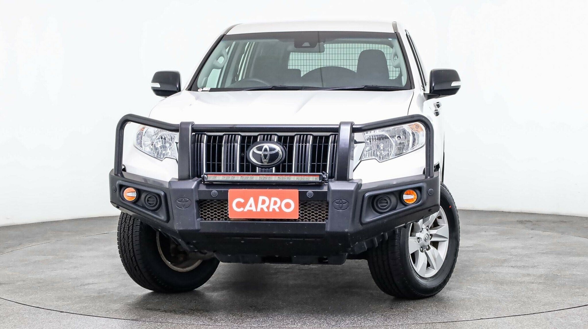 Toyota Landcruiser Prado image 2