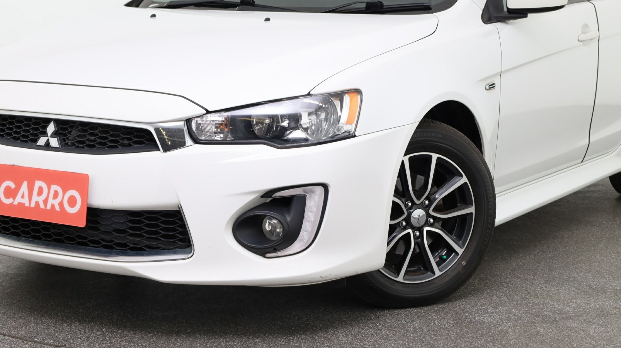 Mitsubishi Lancer image 3