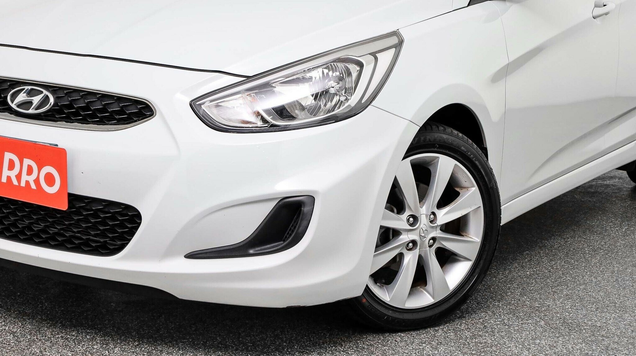Hyundai Accent image 3