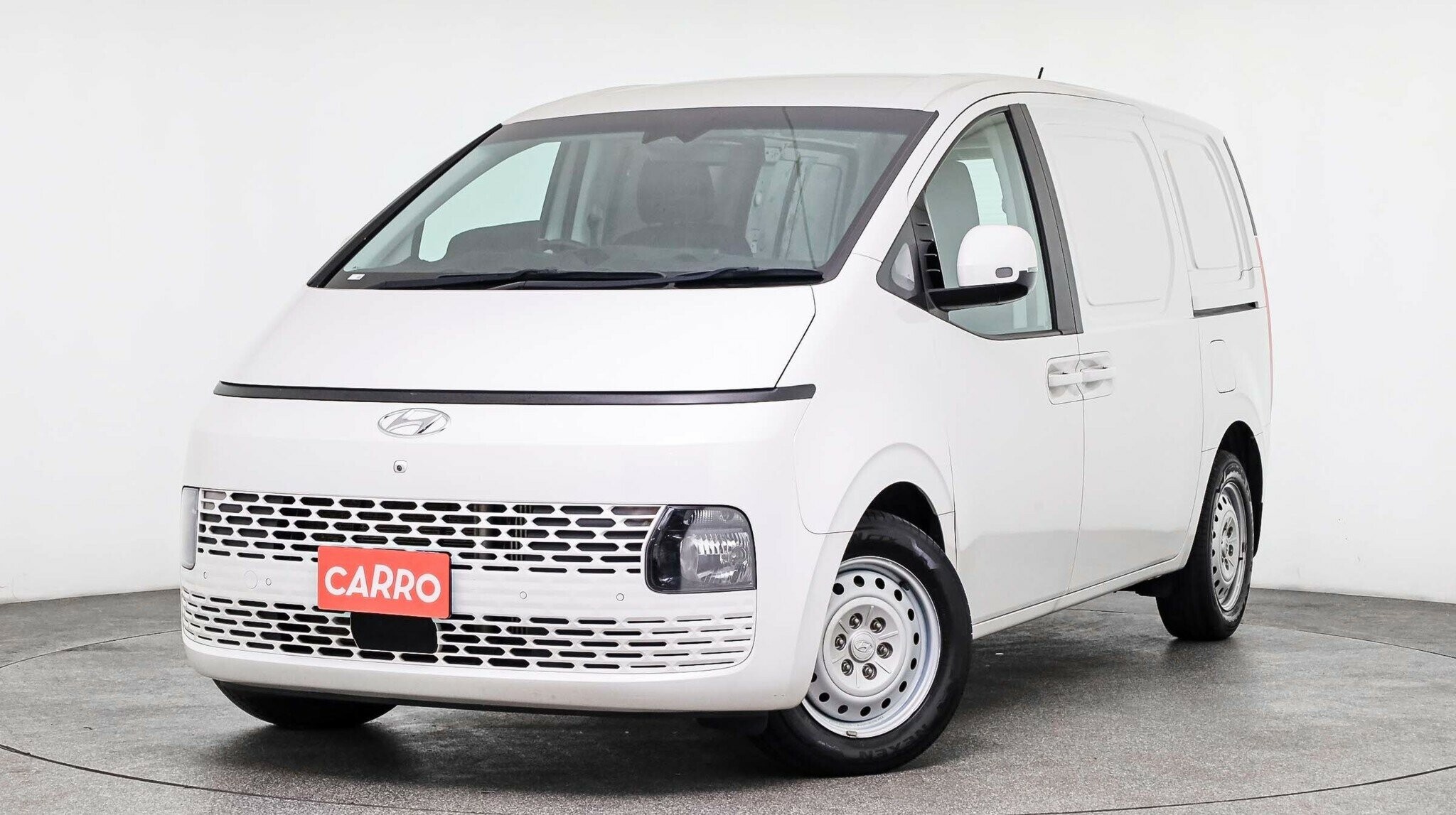 Hyundai Staria Load image 2