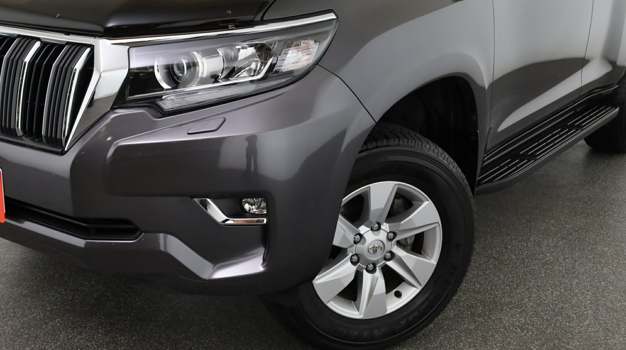Toyota Landcruiser Prado image 3